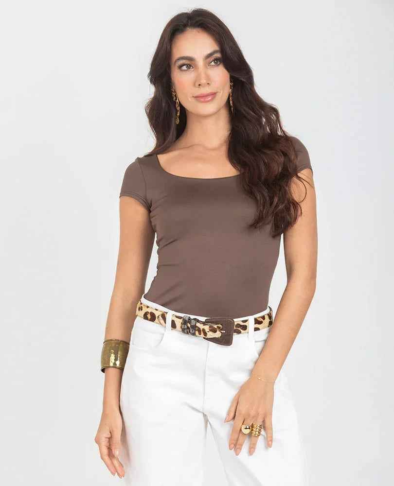 BLUSA ADRISSA BÁSICA REBECA PARA MUJER CAFE OSCURO Adrissa Blusas