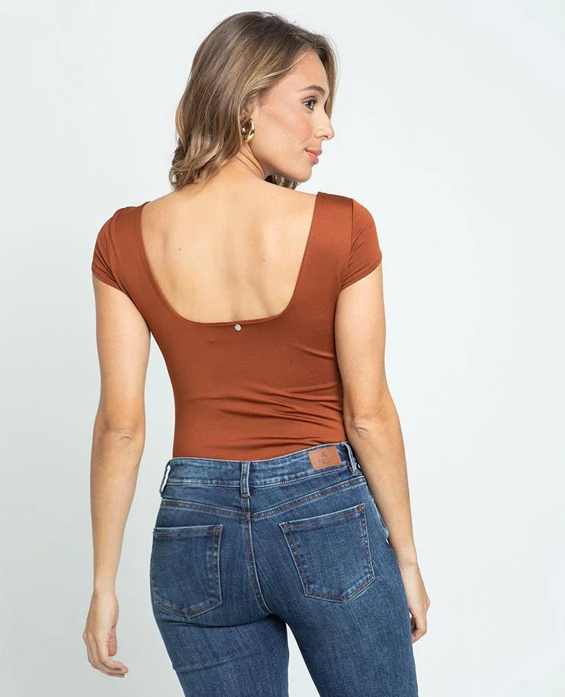 BLUSA ADRISSA BÁSICA REBECA PARA MUJER Adrissa Blusas