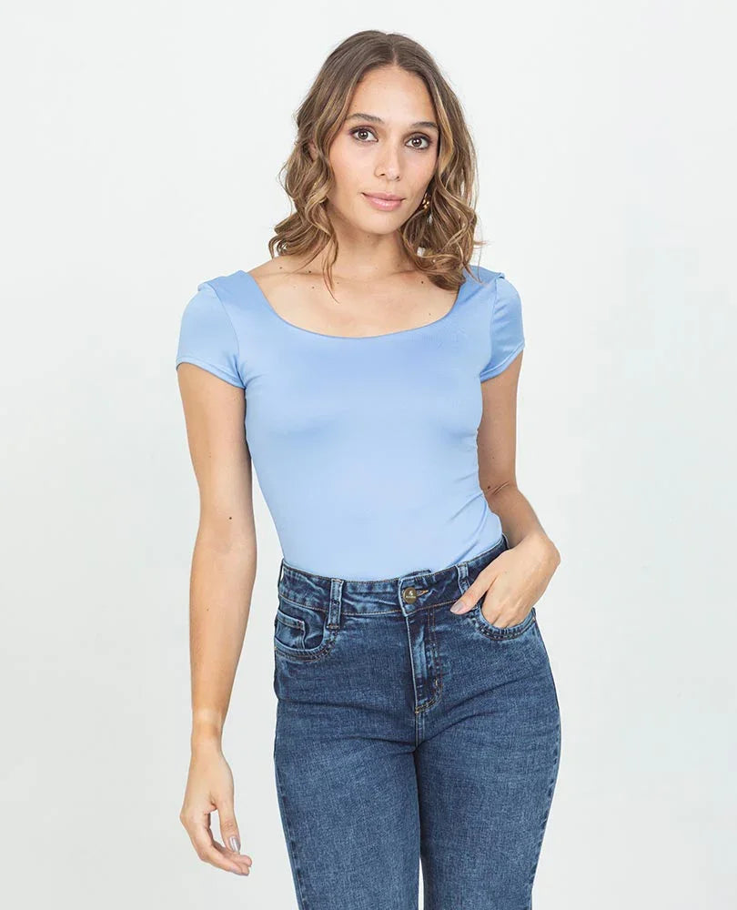 BLUSA ADRISSA BÁSICA REBECA PARA MUJER AZUL HORTENCIA Adrissa Blusas