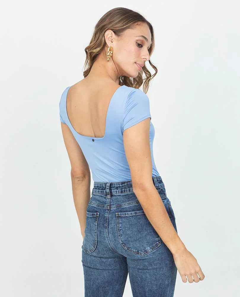 BLUSA ADRISSA BÁSICA REBECA PARA MUJER Adrissa Blusas