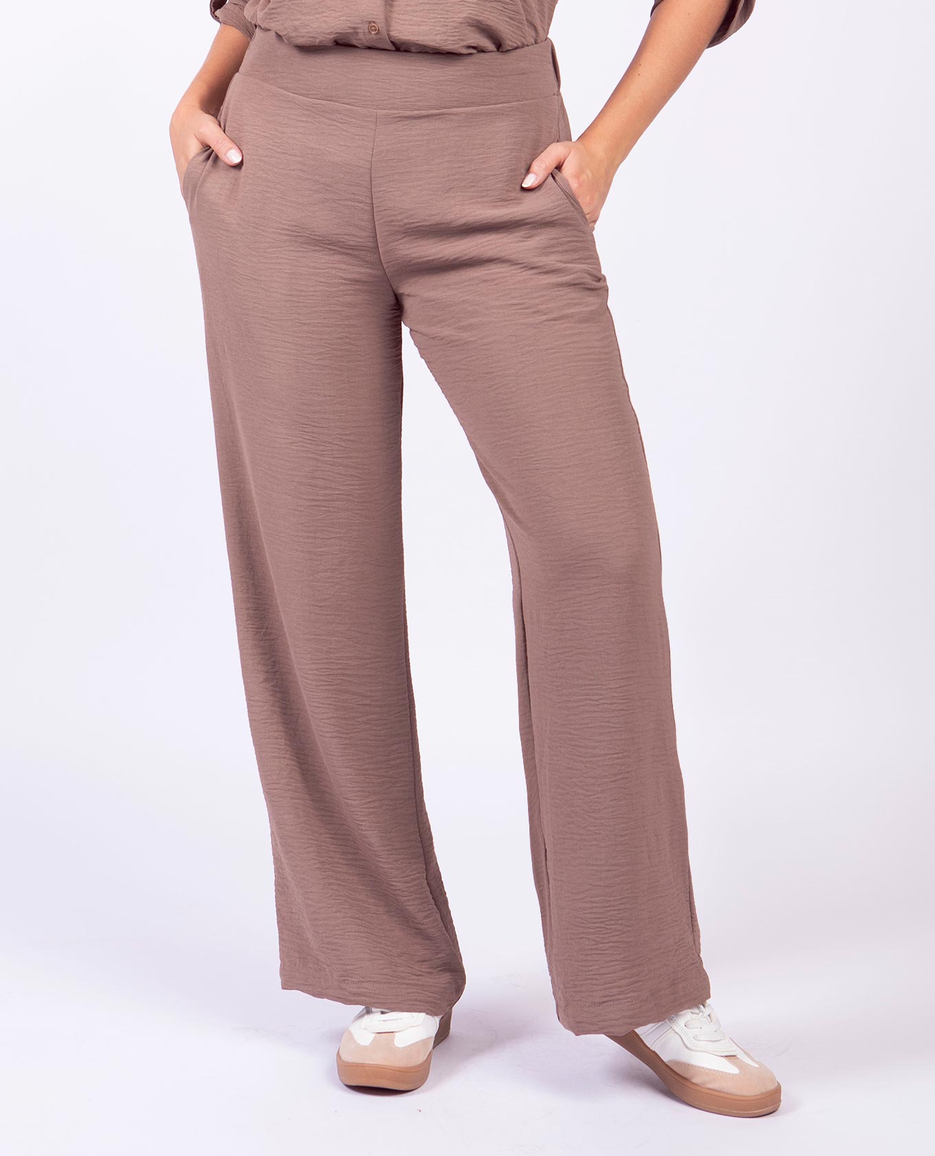 PANTALÓN BÁSICO ALMA CON ELÁSTICO EN CINTURA Adrissa Pantalones