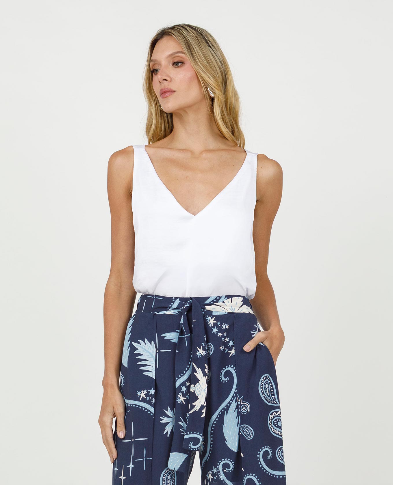 BLUSA ADRISSA BÁSICA ELENA PARA MUJER BLANCO Adrissa