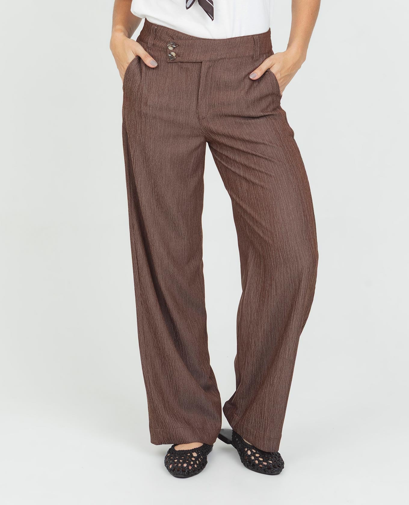 PANTALÓN RECTO PARA MUJER PRETINA CRUZADA TELA CON EFECTO Adrissa