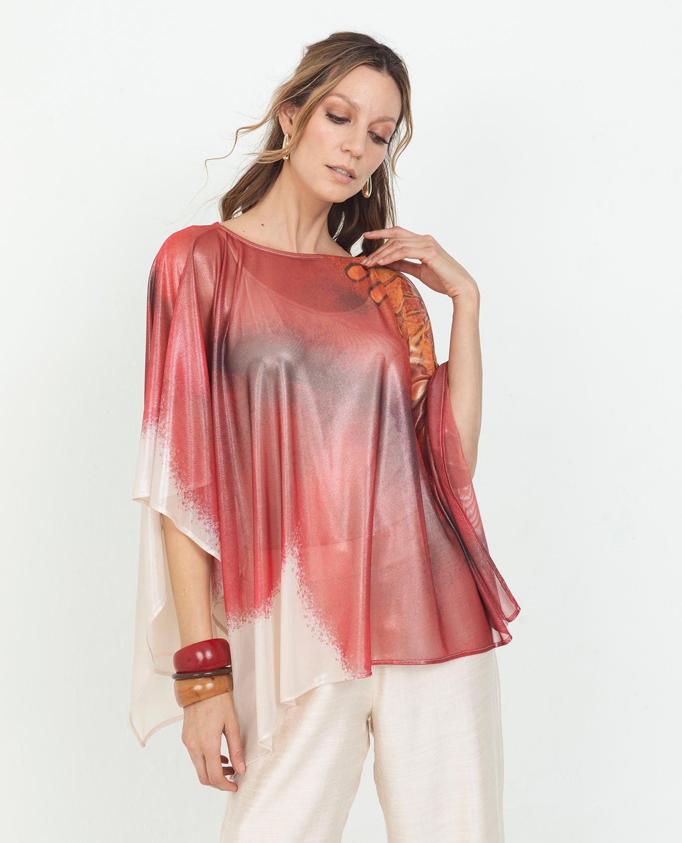 COMPLEMENTO MAXI FLOR PARA MUJER ESTAMPADO EXCLUSIVO EN TELA CON EFECTO BRILLO Adrissa | Ropa para mujer Blusas