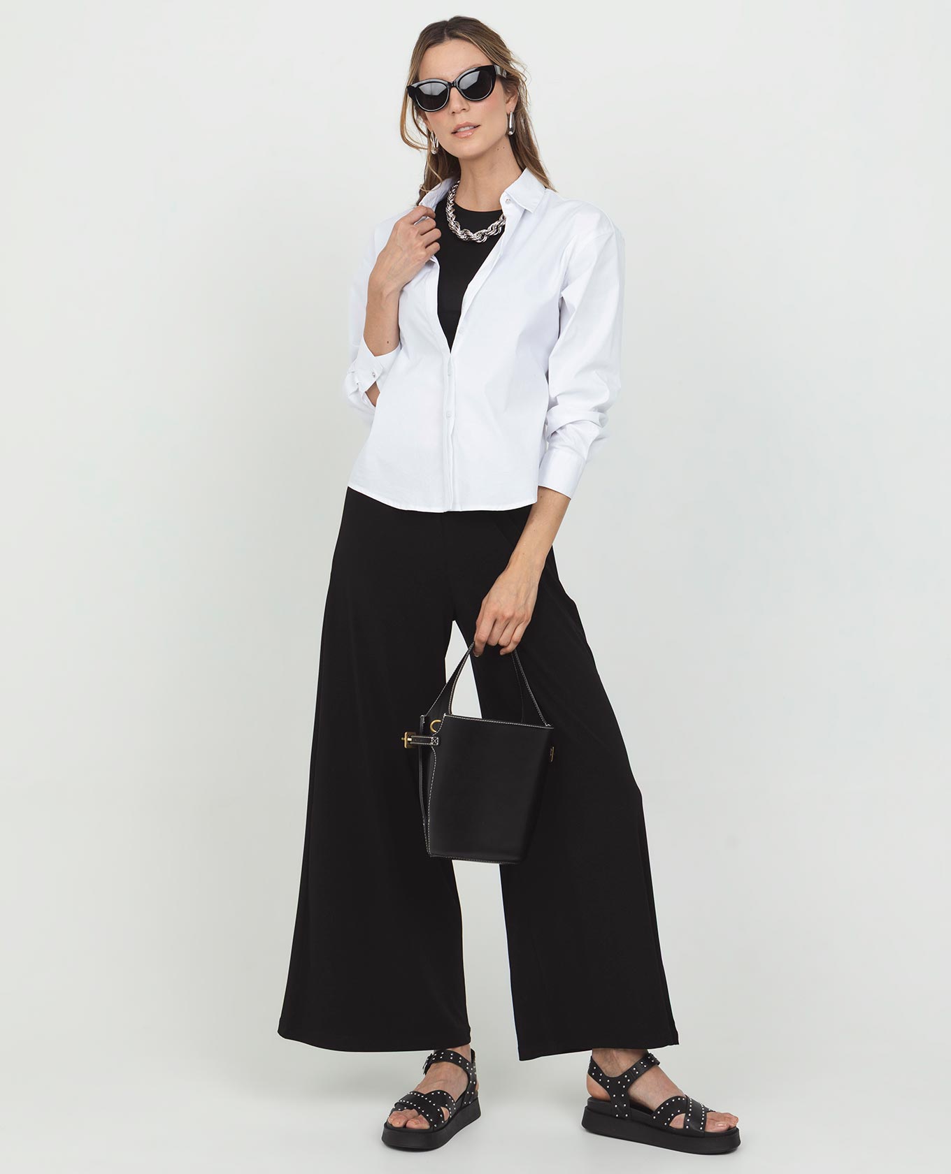 CAMISA BLANCA PARA MUJER MANGA LARGA CON BOTONES METÁLICOS EN BANDA Y PUÑOS Adrissa | Ropa para mujer Blusas