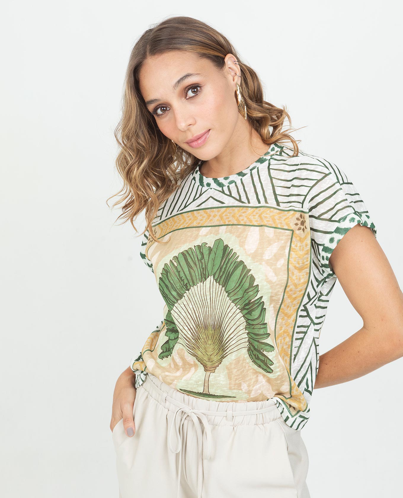 CAMISETA PALMERA PARA MUJER MANGA RODADA TELA CON EFECTO JASPE Adrissa