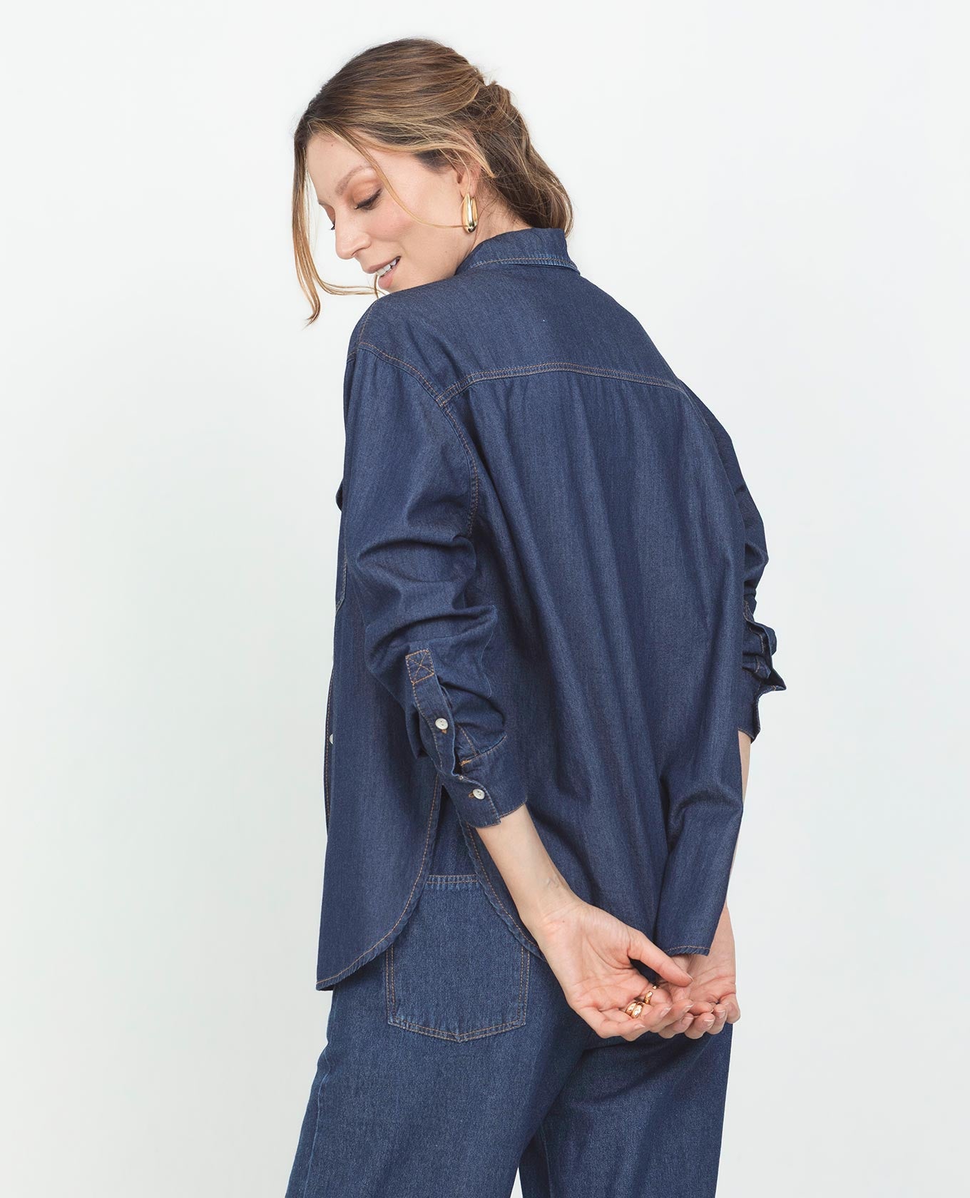 CAMISA CHAMBRAY PARA MUJER SILUETA OVERSIZE MANGA LARGA Adrissa