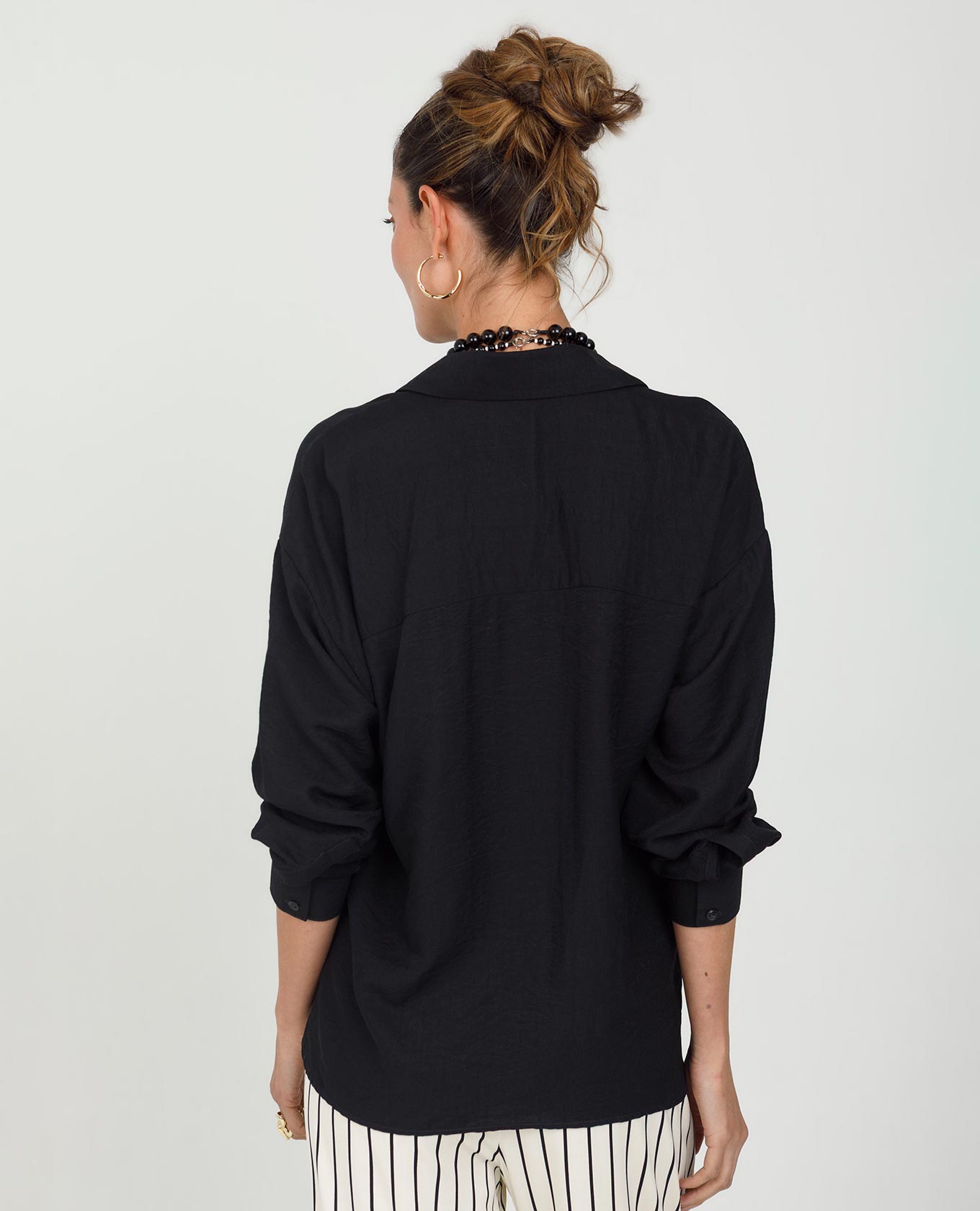 CAMISA NEGRA PARA MUJER MANGA LARGA CON PUNOS ANCHOS Adrissa | Ropa para mujer Blusas