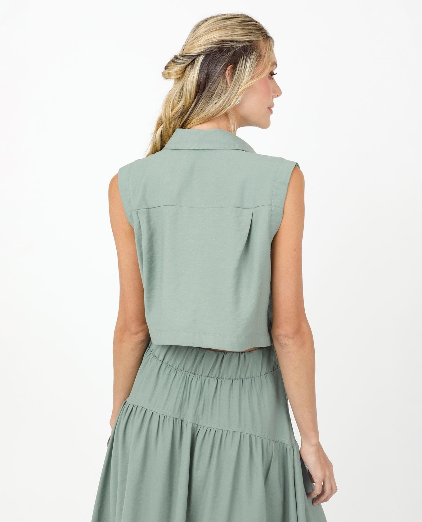 CAMISA CORTA PARA MUJER MANGA SISA CON BOLSILLOS TIPO PARCHE Adrissa | Ropa para mujer Blusas