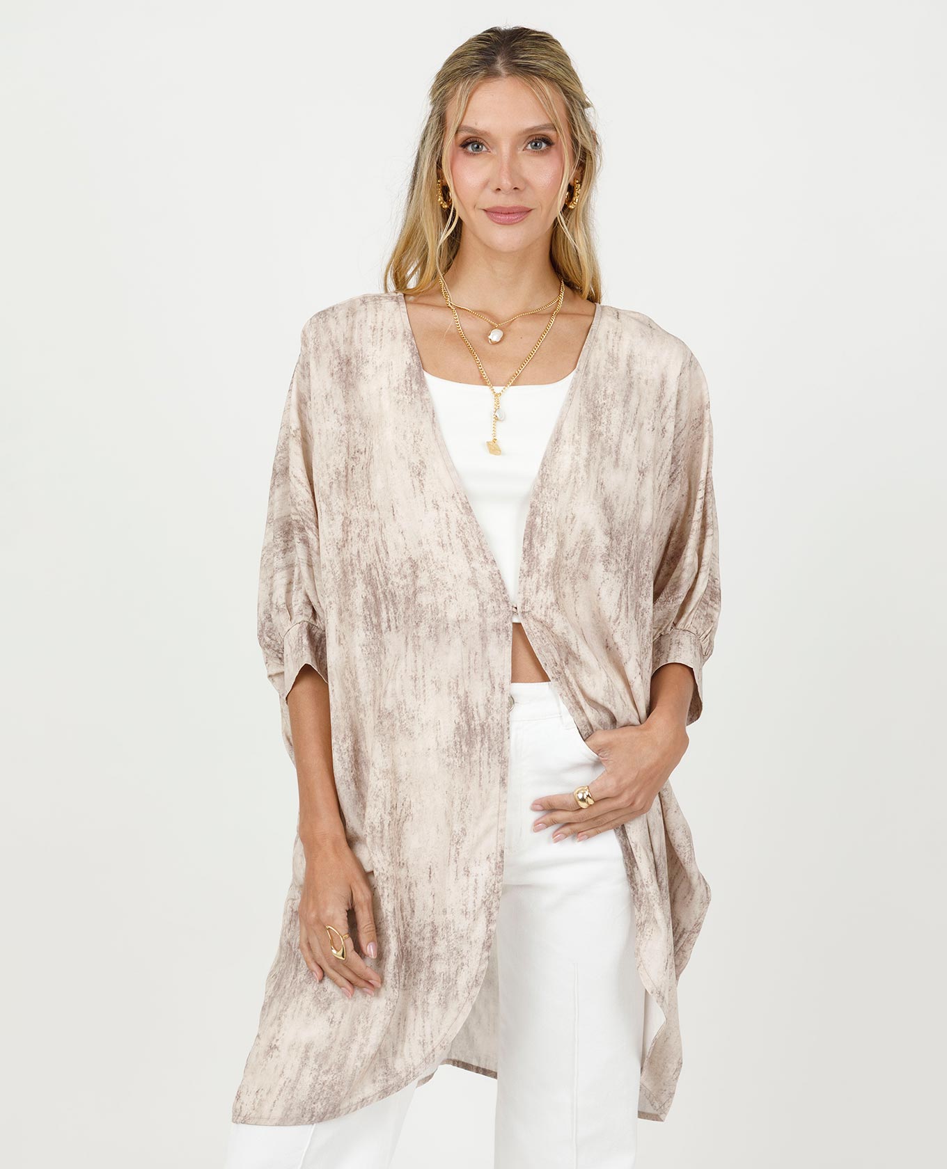 COMPLEMENTO ESTAMPADO PARA MUJER RECOGIDO EN MANGA Y BOTON Adrissa | Ropa para mujer Blusas