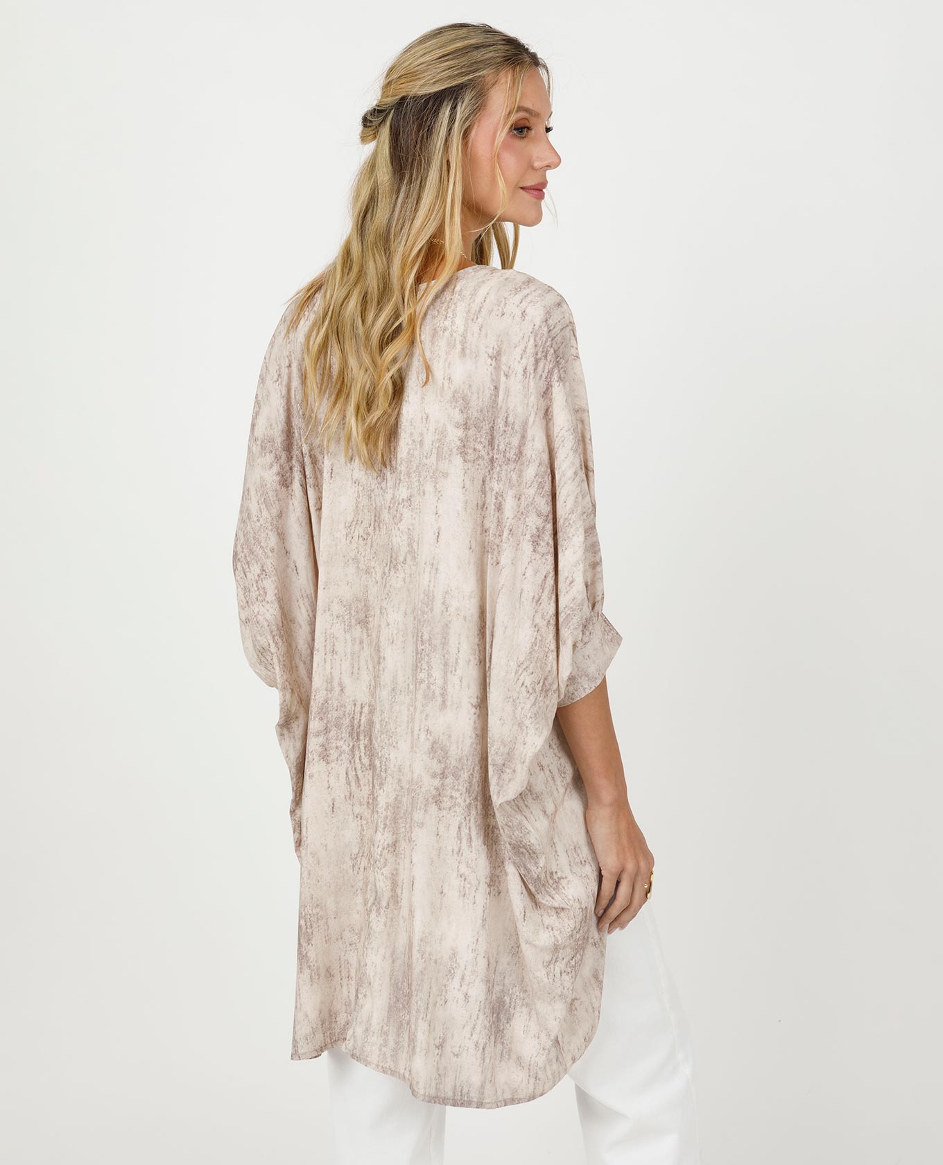 COMPLEMENTO ESTAMPADO PARA MUJER RECOGIDO EN MANGA Y BOTON Adrissa | Ropa para mujer Blusas