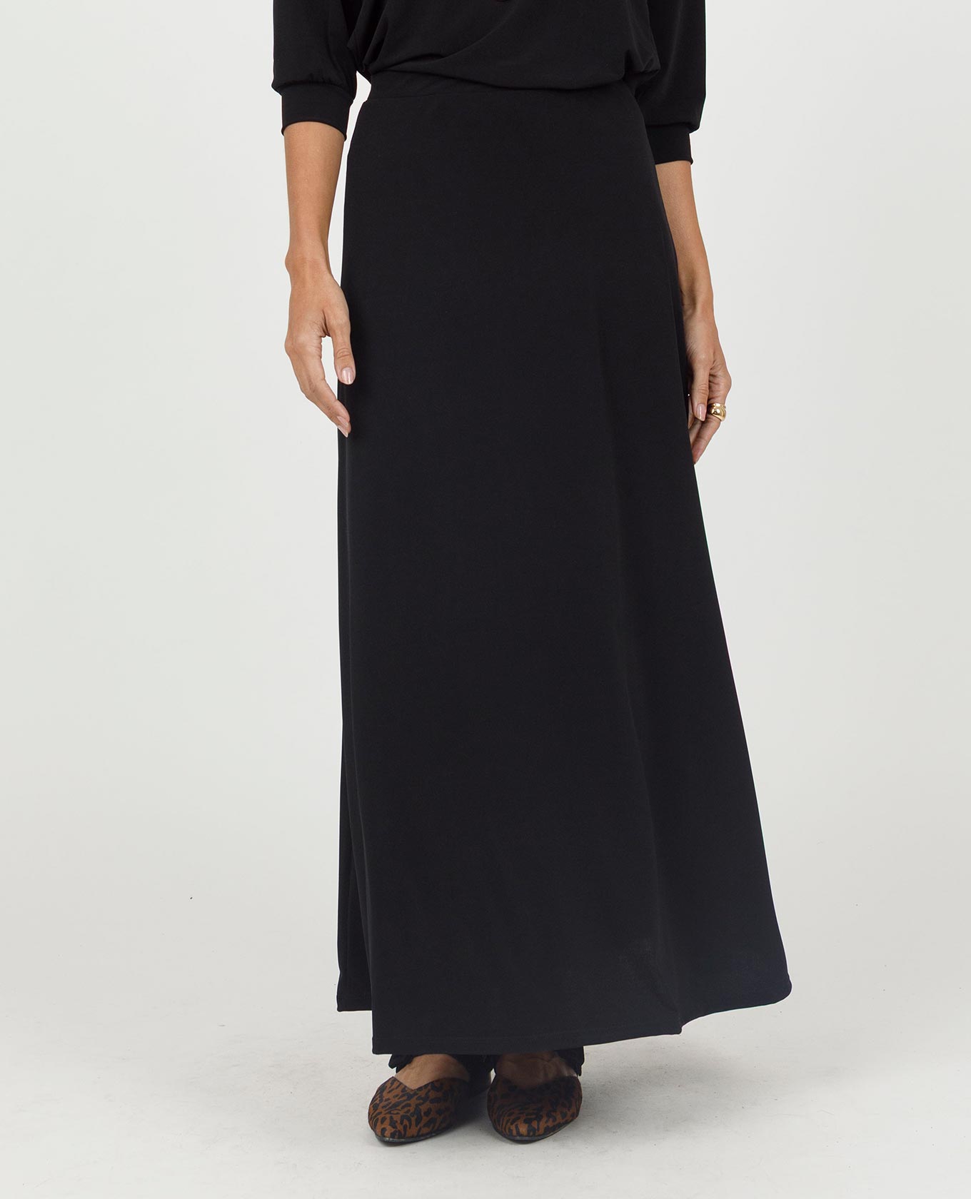 FALDA LARGA PARA MUJER EN TEJIDO DE PUNTO CON ELASTICO EN CINTURA Adrissa | Ropa para mujer Faldas