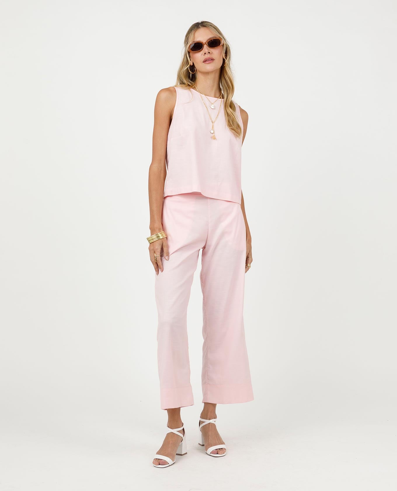 PANTALÓN CORTO PARA MUJER SILUETA RECTA CON ABERTURA EN BOTA Y ELÁSTICO Adrissa | Ropa para mujer Pantalones