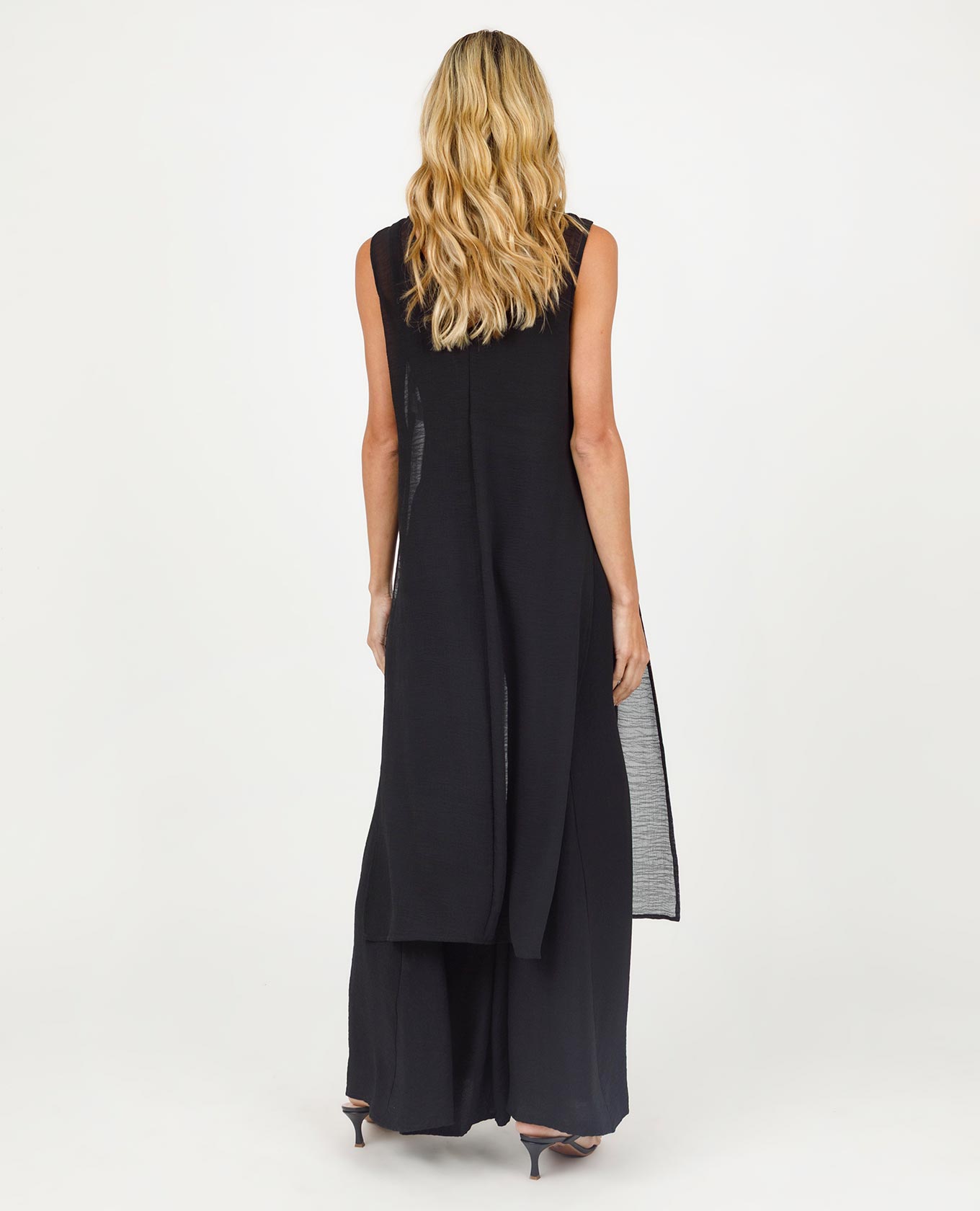 COMPLEMENTO LARGO PARA MUJER NEGRO EN TRANSPARENCIA CON TEXTURA Adrissa | Ropa para mujer Blusas