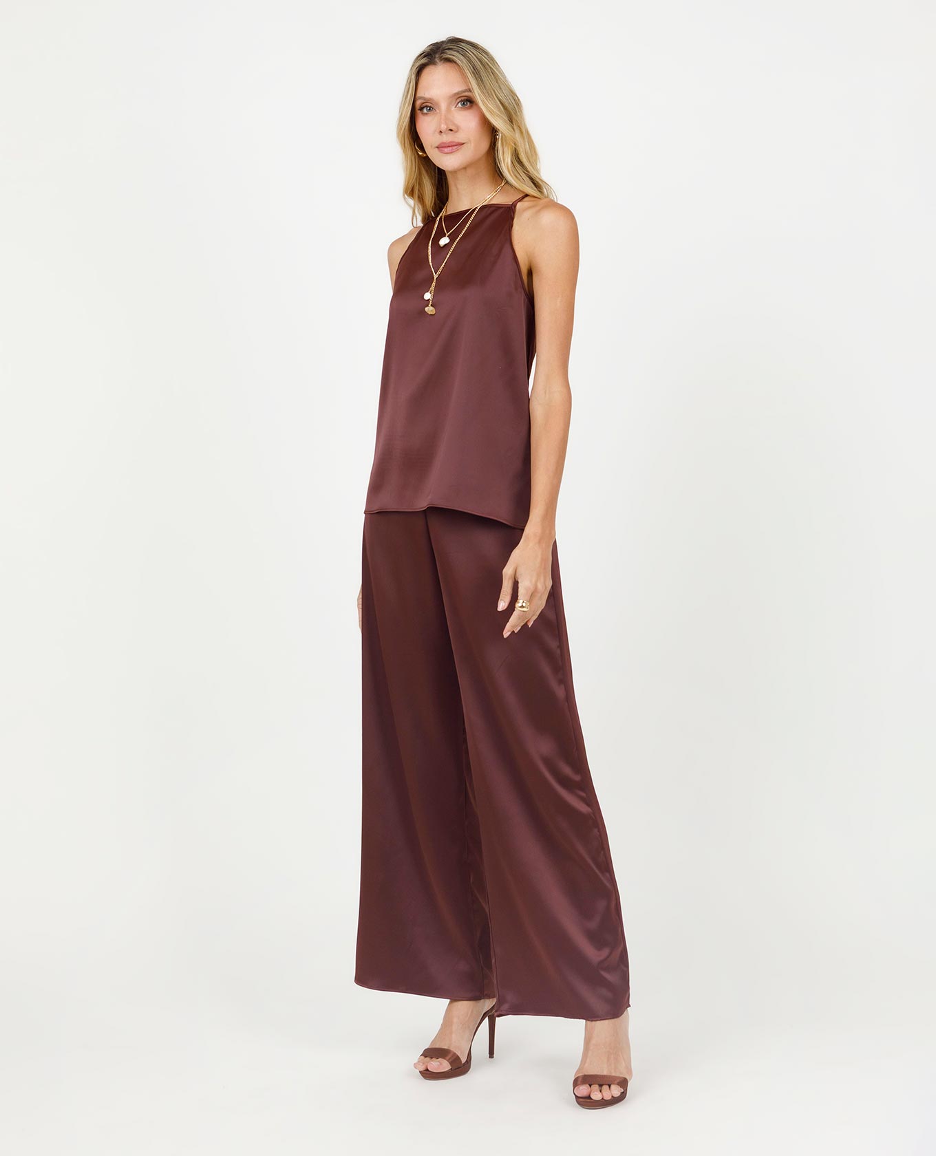 TOP SATINADO PARA MUJER ESCOTE HALTER CUADRADO Adrissa | Ropa para mujer Blusas