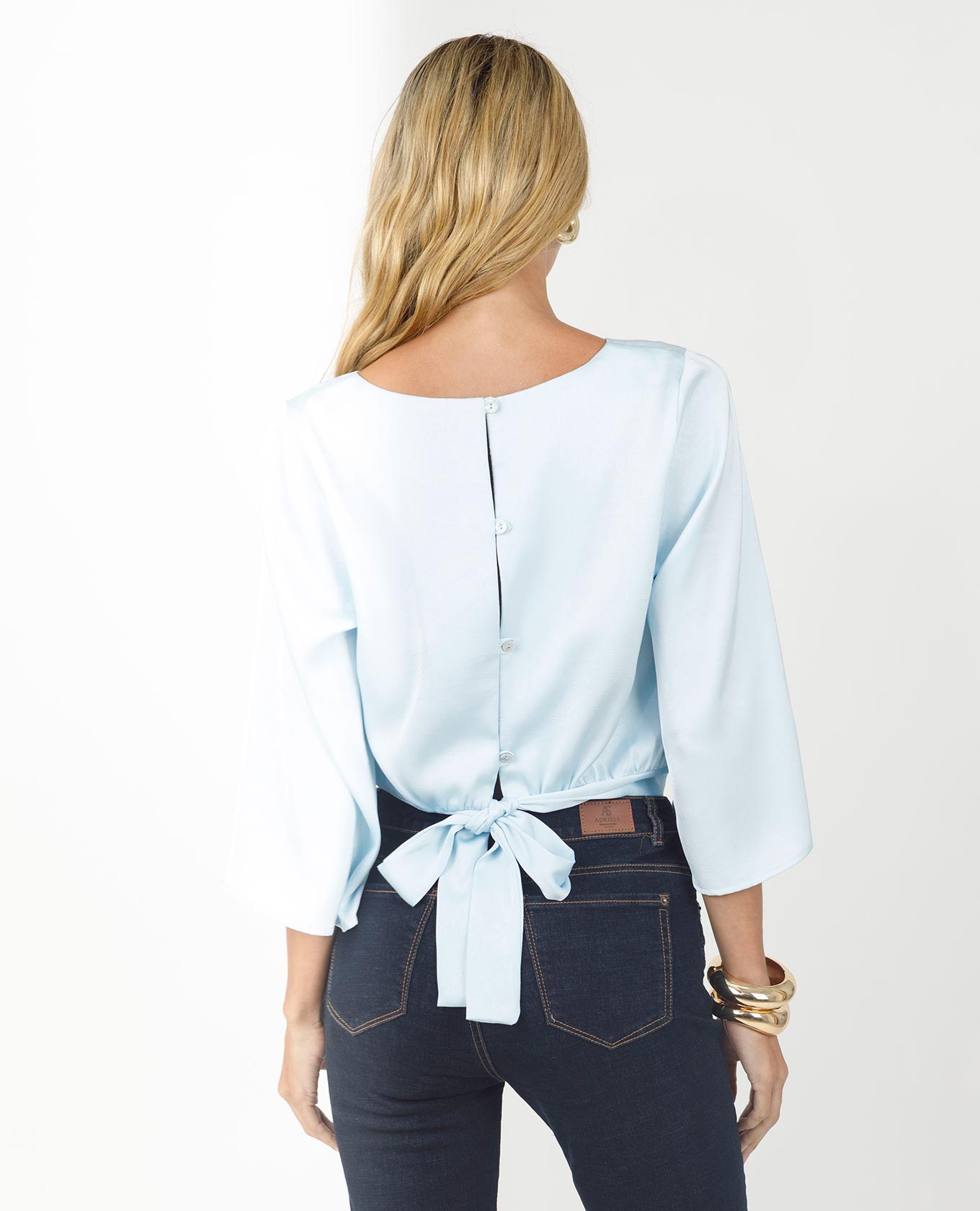 BLUSA MANGA CAMPANA PARA MUJER EN TELA SATINADA CON EFECTO ESCOTE V Y ANUDADO Adrissa | Ropa para mujer