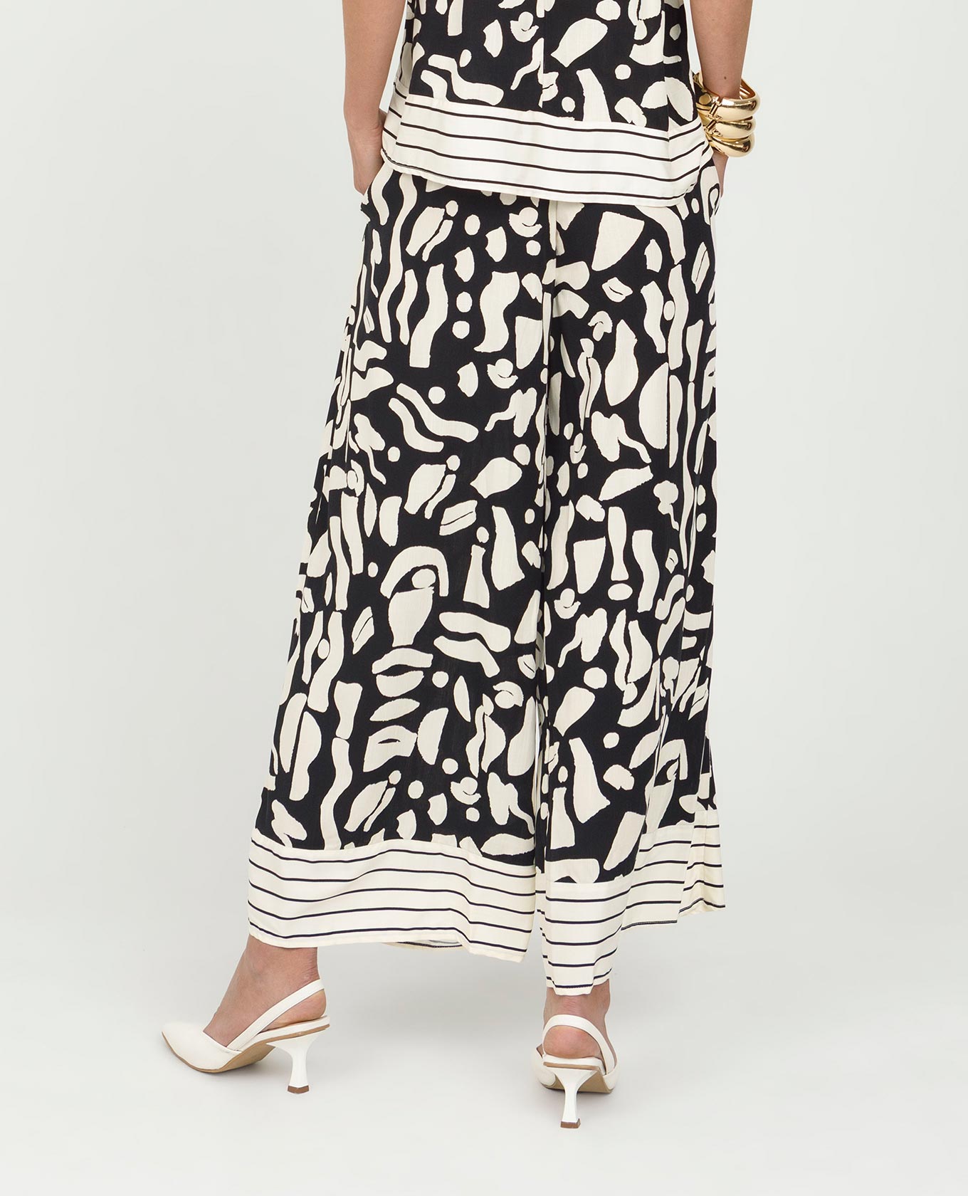 PANTALÓN WIDE LEG PARA MUJER ESTAMPADO BICOLOR EN MEZCLA DE TELAS CON ELÁSTICO Adrissa | Ropa para mujer Pantalones