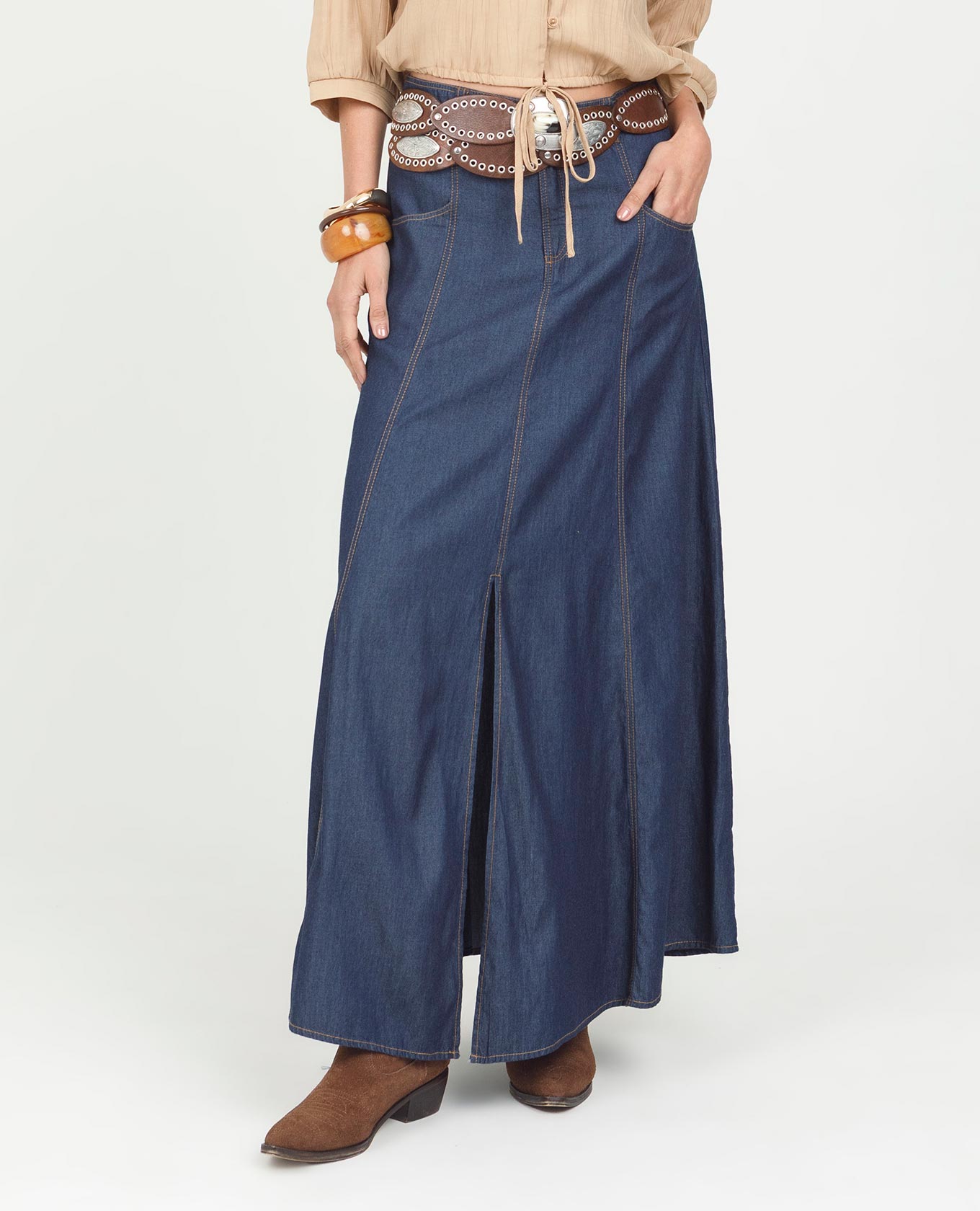 FALDA LARGA PARA MUJER EN CHAMBRAY CON CORTE EN NESGAS Y COSTURAS EN CONTRASTE Adrissa | Ropa para mujer Faldas