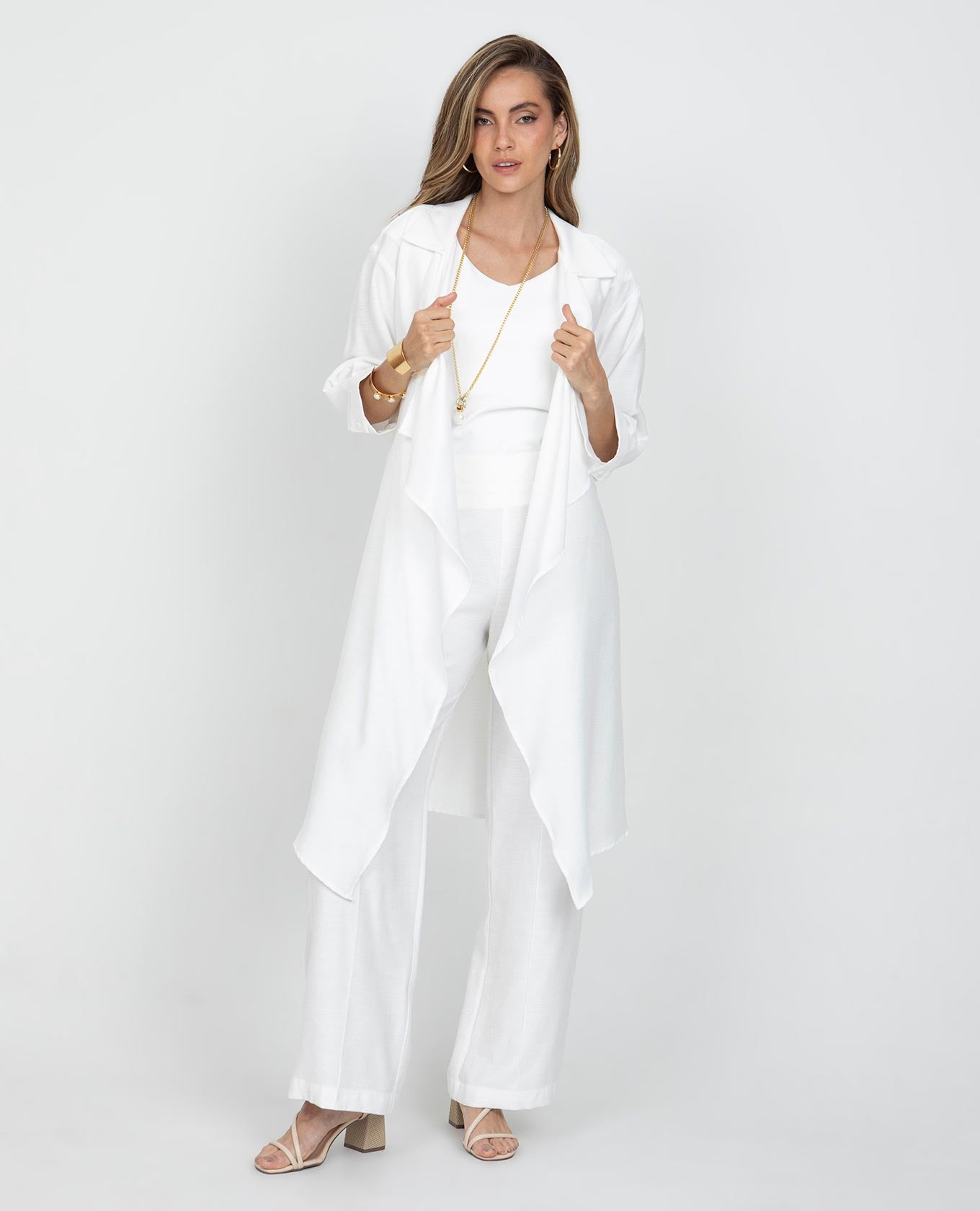 COMPLEMENTO PARA MUJER MANGA 3/4 FRENTES ASIMÉTRICOS Adrissa | Ropa para mujer Blusas