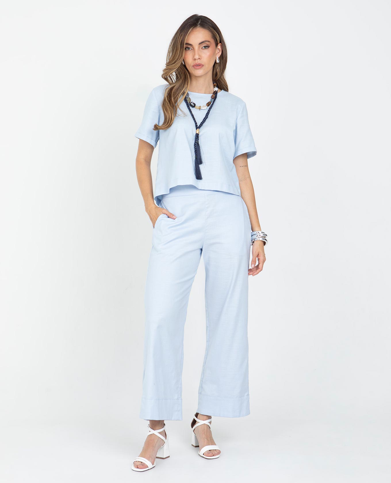 BLUSA MANGA CORTA PARA MUJER ESCOTE REDONDO CON PERILLA EN ESPALDA Y GUARDAPOLVO Adrissa | Ropa para mujer Blusas