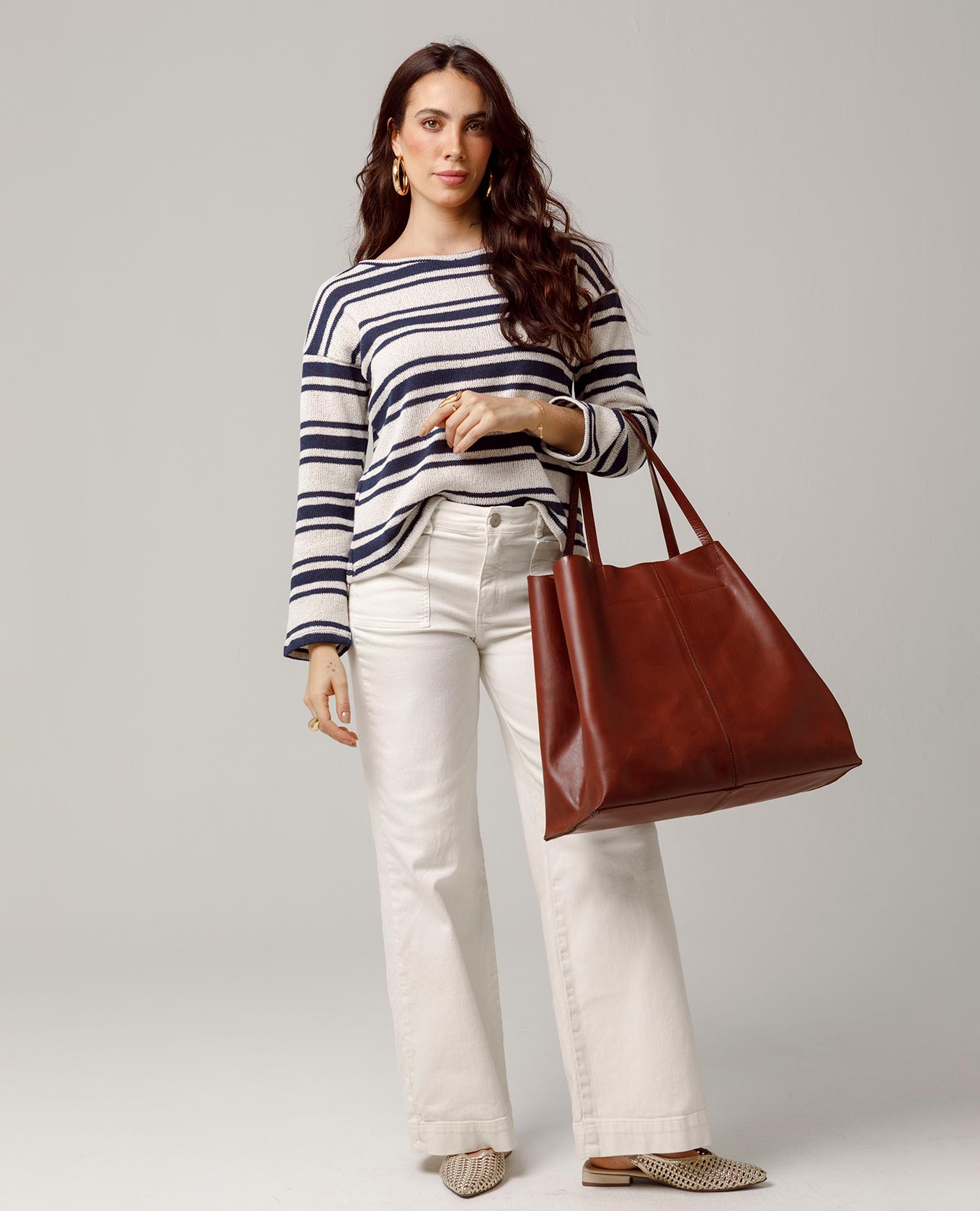 BUZO TEJIDO PARA MUJER EN RAYAS PRETENIDAS ESCOTE SEMIBANDEJA Adrissa | Ropa para mujer Buzos