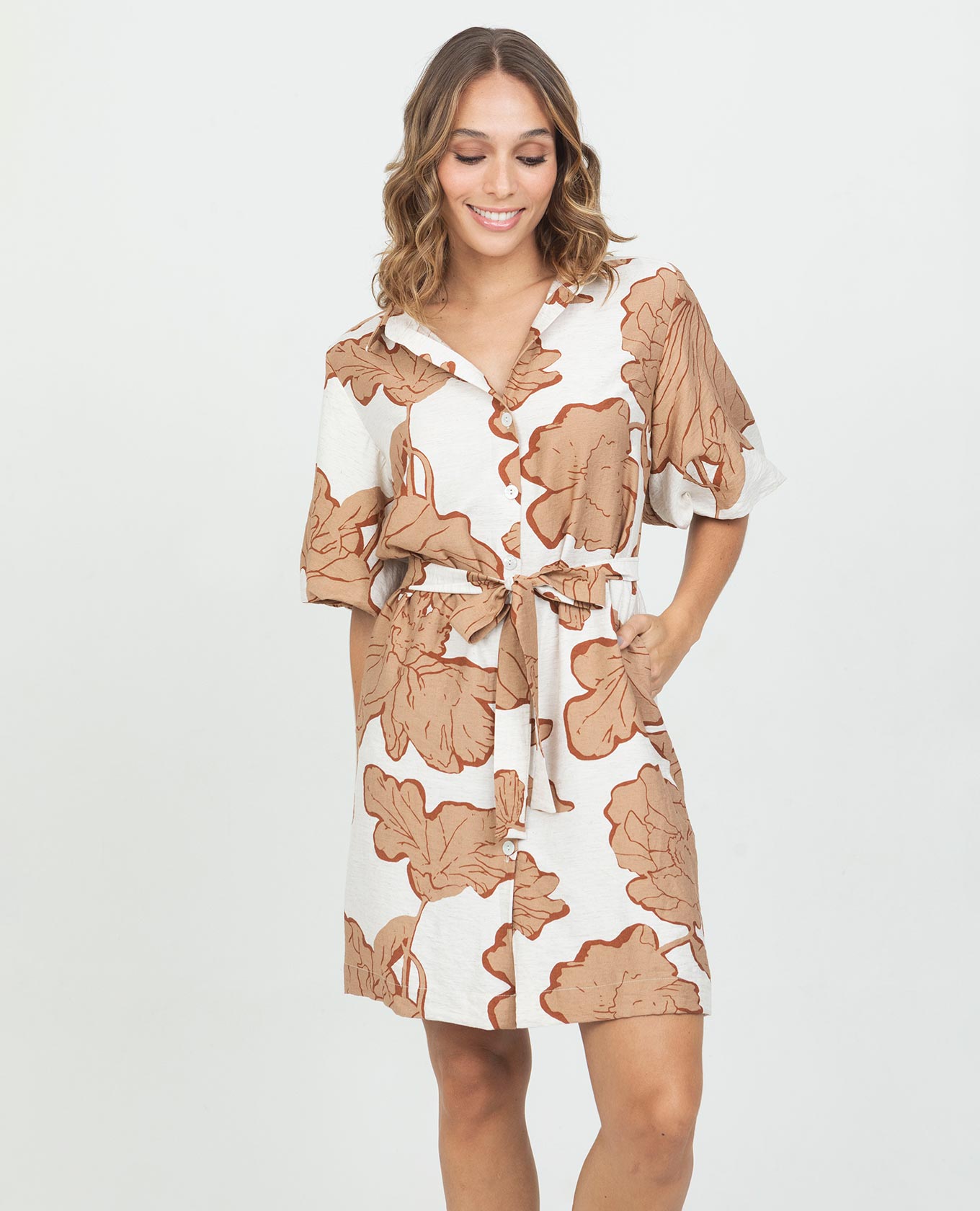 VESTIDO CAMISERO PARA MUJER CORTO ESTAMPADO CON MANGA GLOBO Y CINTURÓN Adrissa