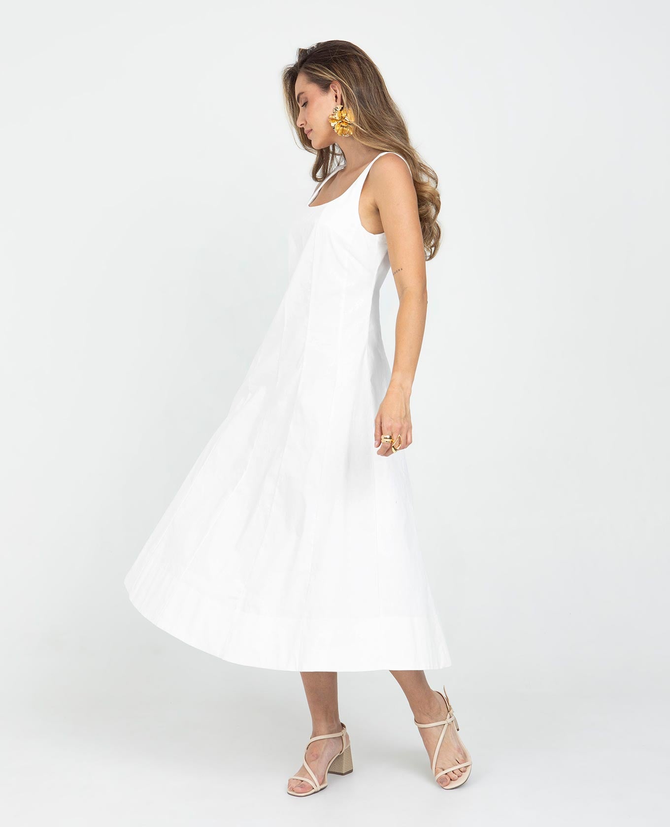 VESTIDO MIDI PARA MUJER EN NESGAS CON ESCOTE U FORRADO Y CREMALLERA Adrissa | Ropa para mujer Vestidos