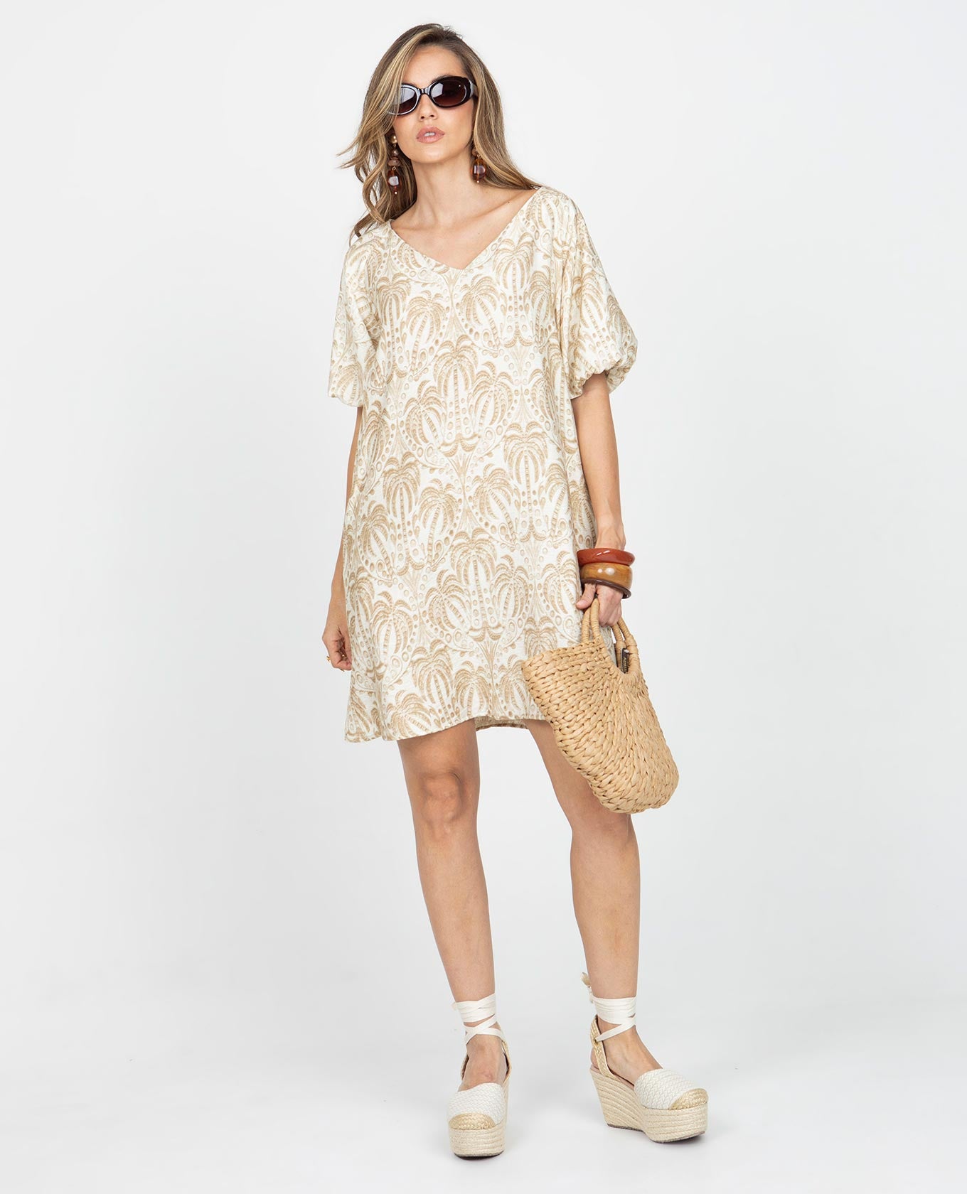 VESTIDO CORTO PARA MUJER ESTAMPADO PALMERAS ESCOTE V MANGA CORTA CON VOLUMEN Adrissa | Ropa para mujer Vestidos