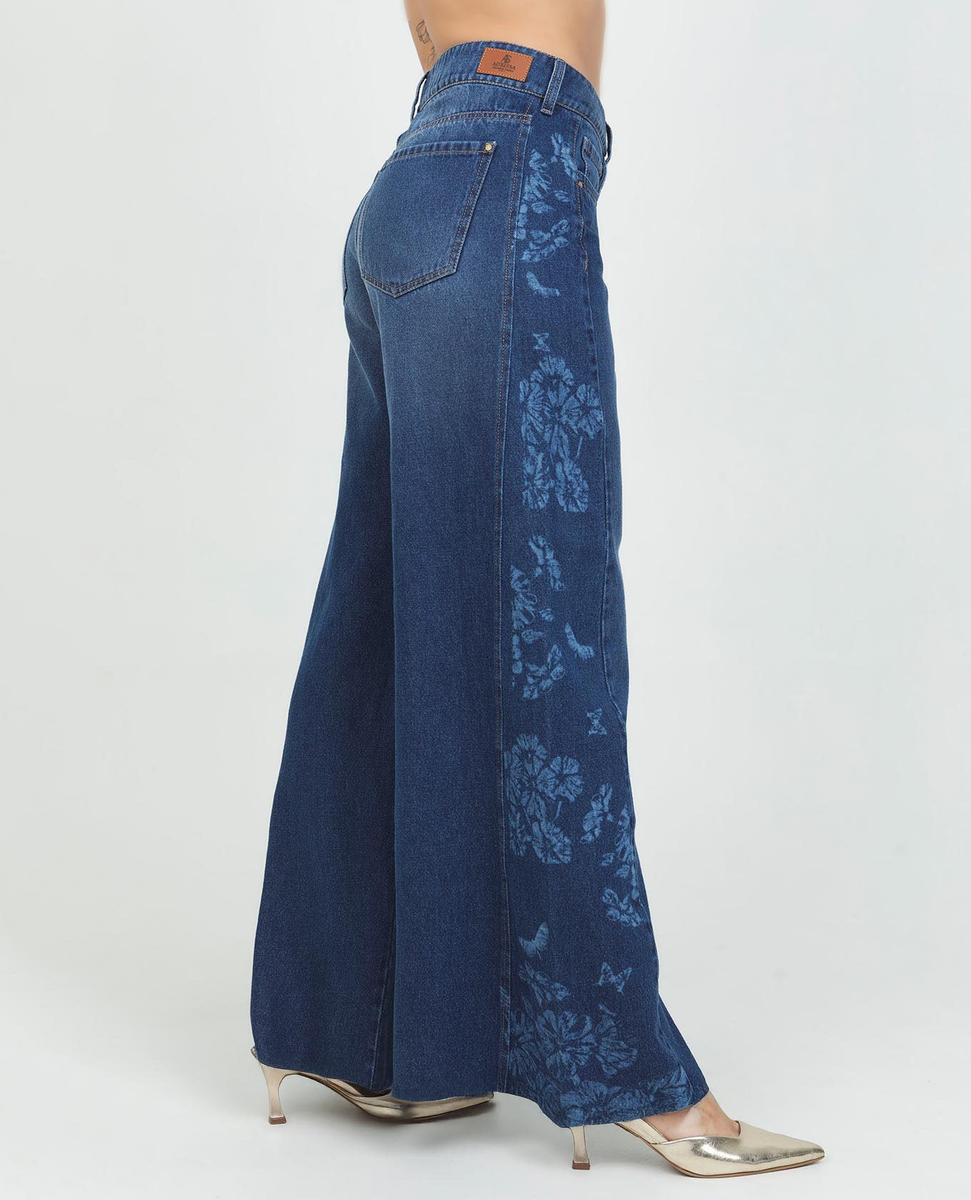 JEAN ULTRA WIDE LEG PARA MUJER CORTES CON LÁSER EN COSTADOS CINCO BOLSILLOS Adrissa