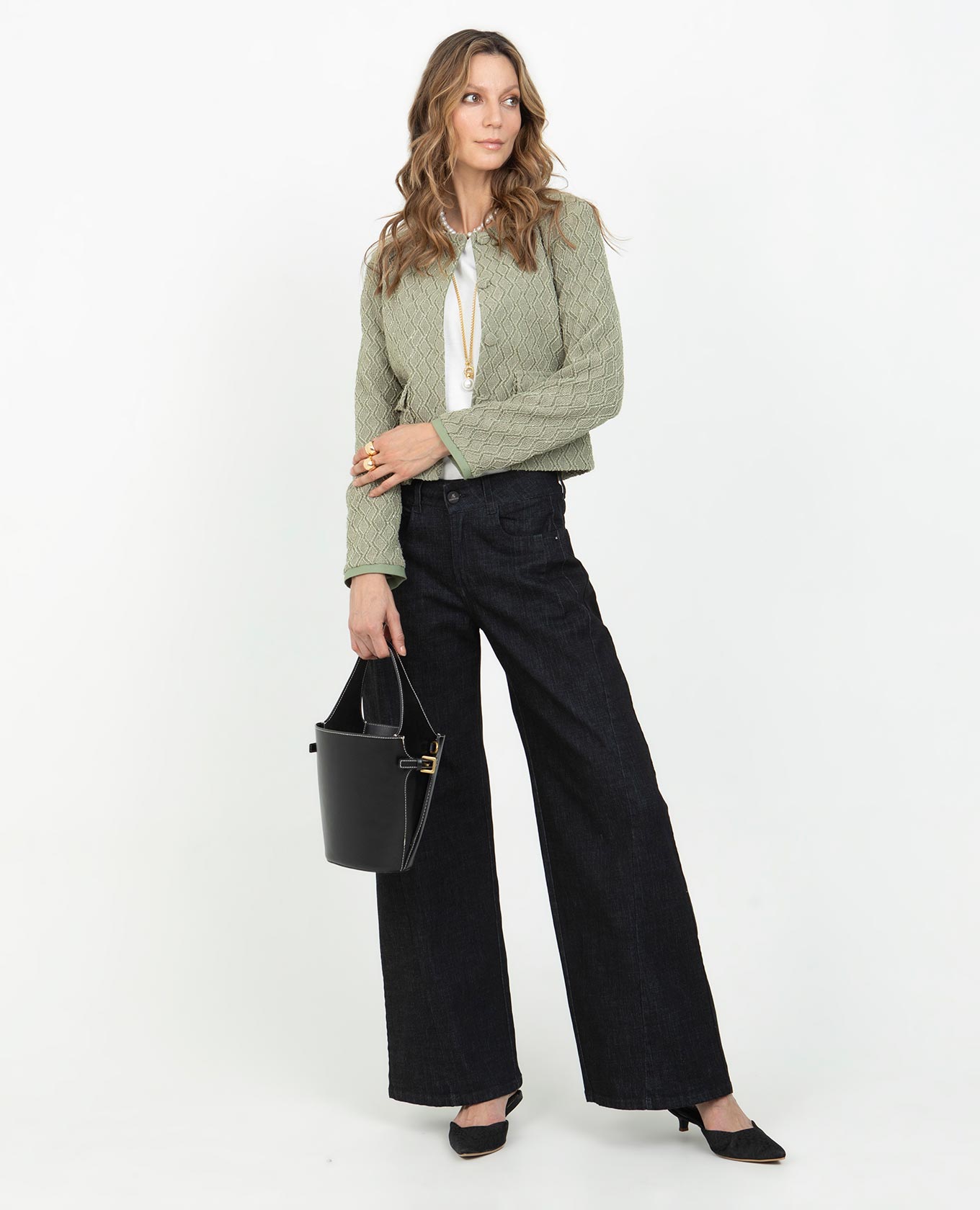 JEAN WIDE LEG PARA MUJER CON CORTES EN COSTADOS TONO OSCURO CINCO BOLSILLOS Adrissa