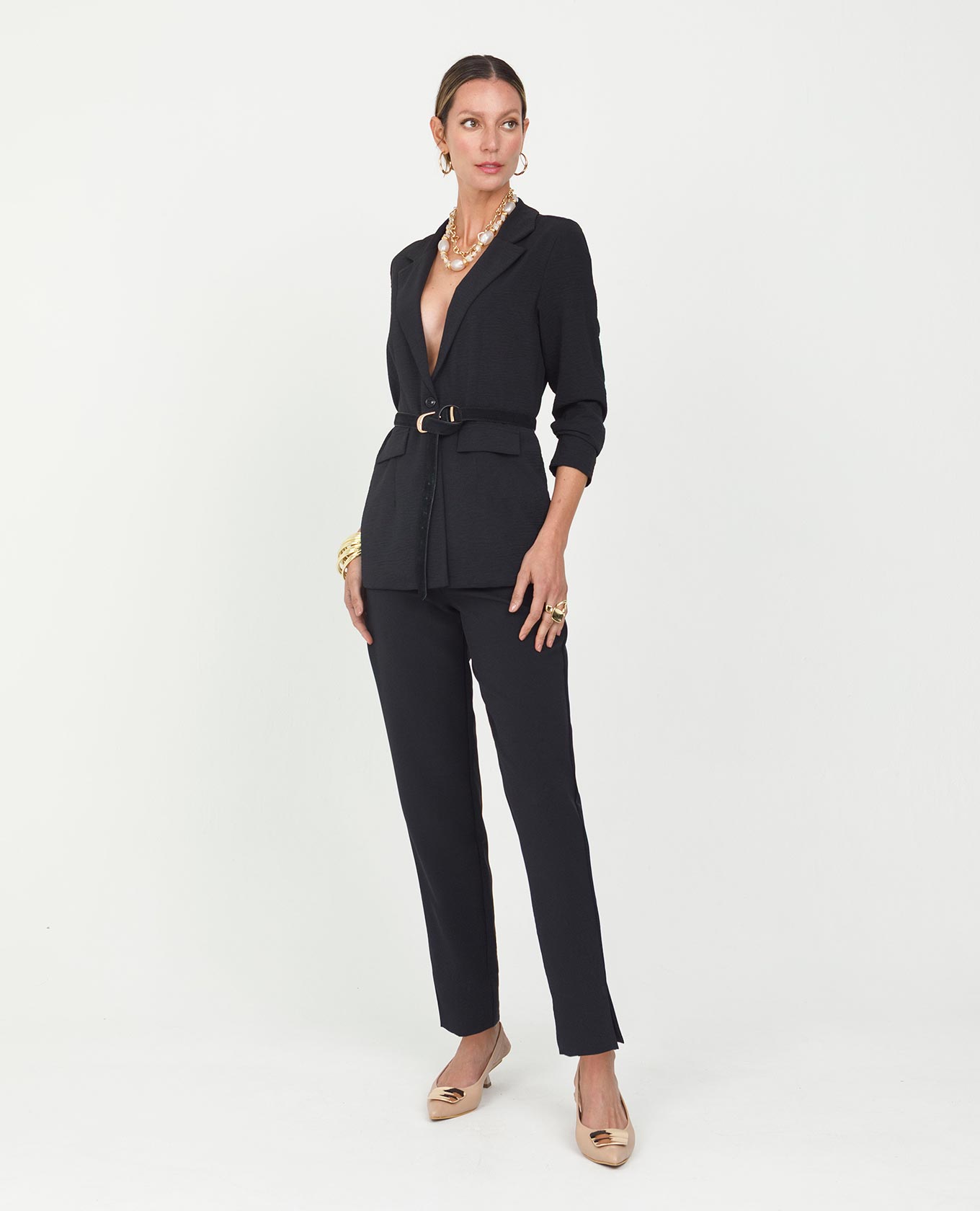 PANTALÓN NEGRO PARA MUJER SILUETA PITILLO CORTO CREMALLERA EN COSTADO Y ABERTURA Adrissa | Ropa para mujer Pantalones