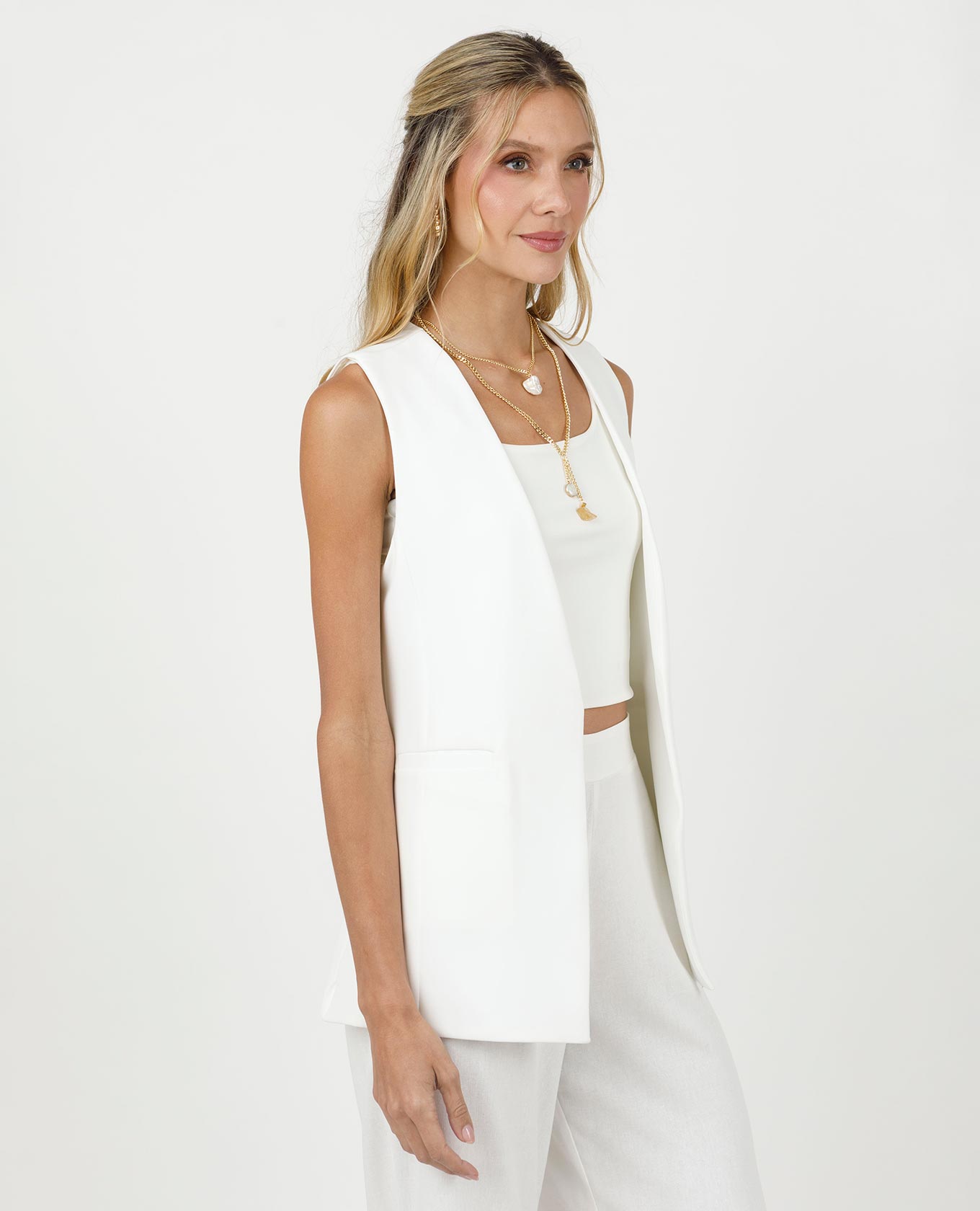 CHALECO MULTI OUTFIT ADRISSA PARA MUJER FORRADO CON BOLSILLOS Adrissa | Ropa para mujer Chaquetas