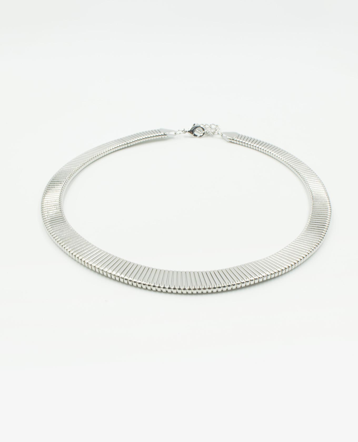 COLLAR METALICO GRUESO Adrissa