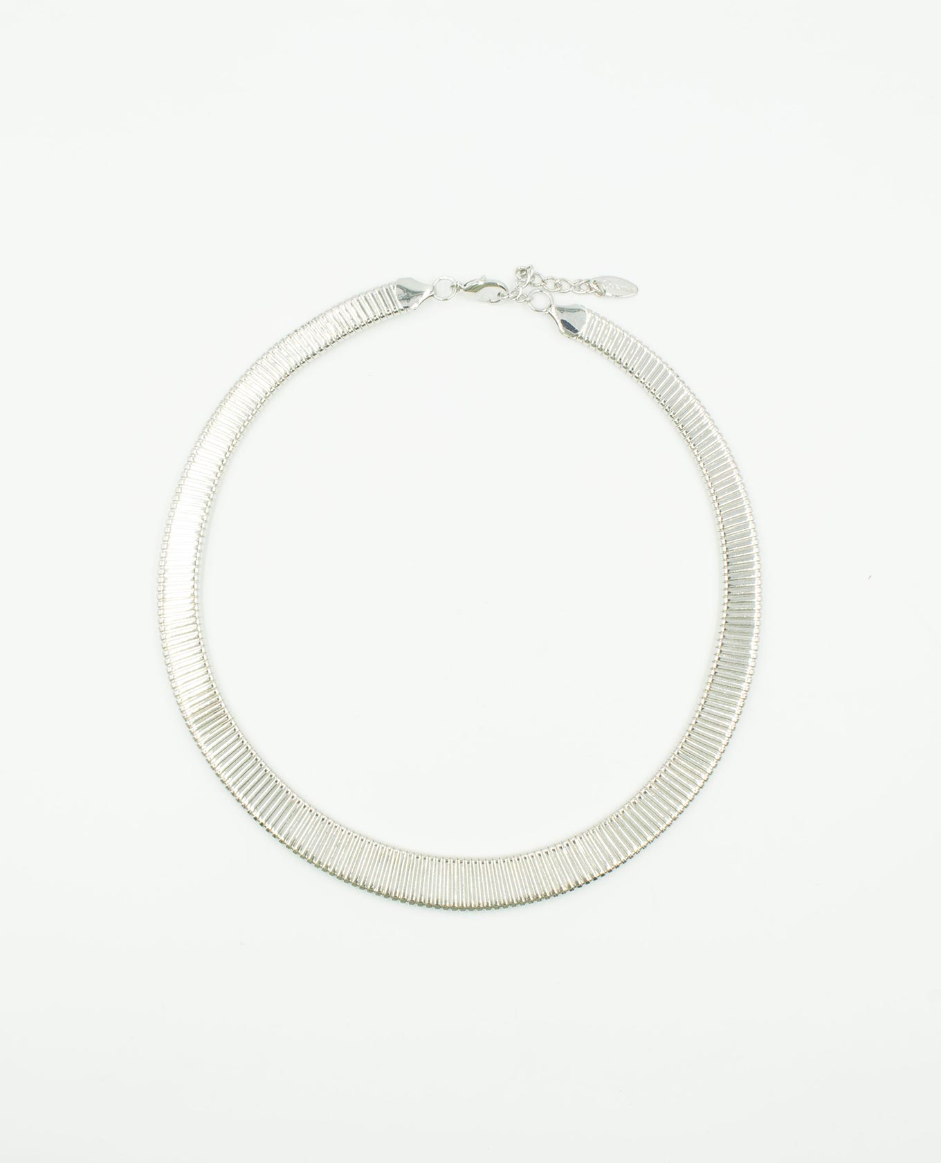 COLLAR METALICO GRUESO Adrissa