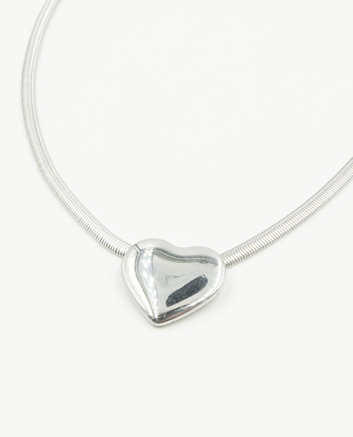 COLLAR METALICO CORAZON Adrissa