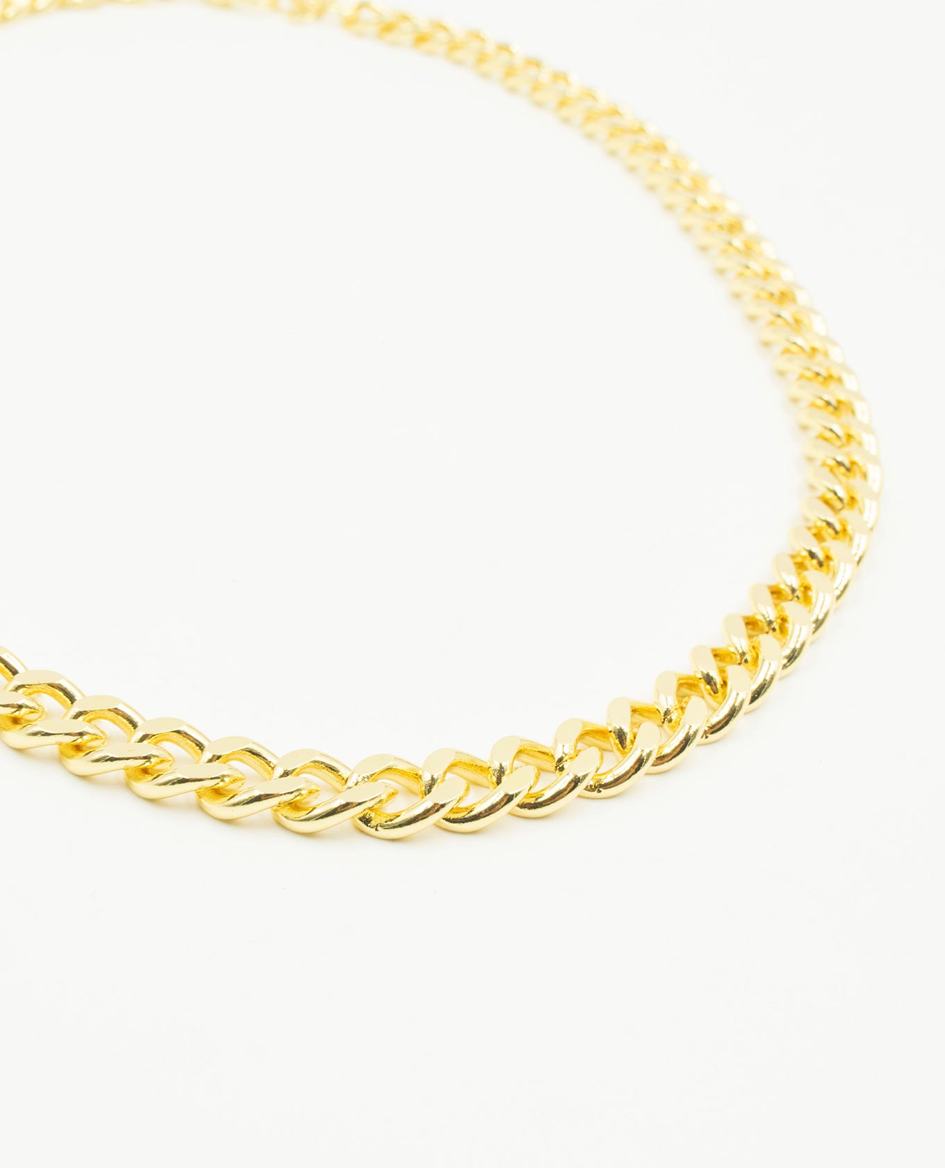 CADENA FEMENINA Adrissa