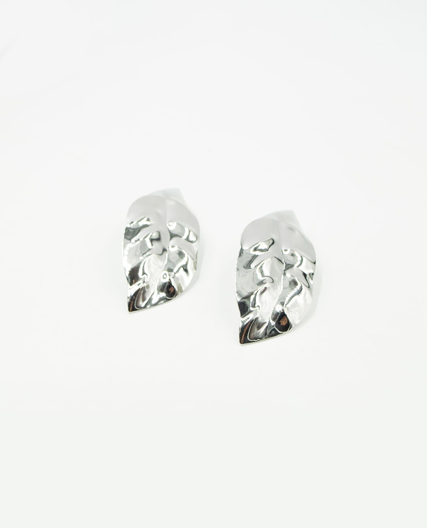 ARETE FEMENINO HOJA Adrissa | Ropa para mujer Aretes