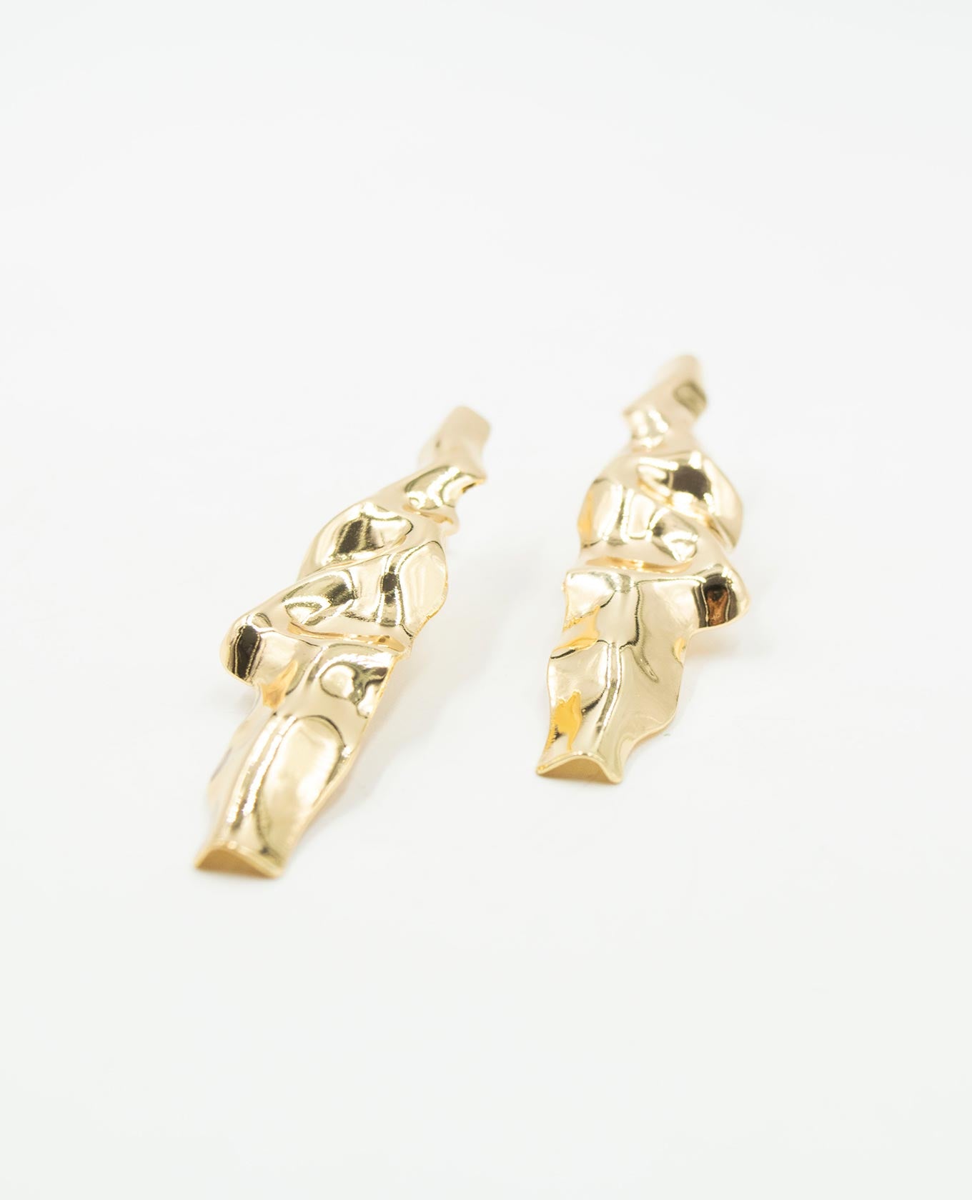 ARETE FEMENINO FORMA RÚSTICA Adrissa | Ropa para mujer Aretes