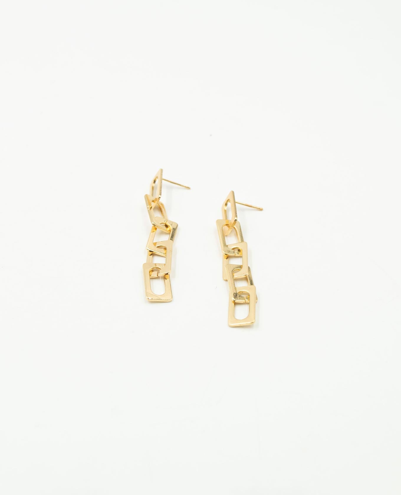 ARETE FEMENINO ESLABONES CADENAS Adrissa | Ropa para mujer