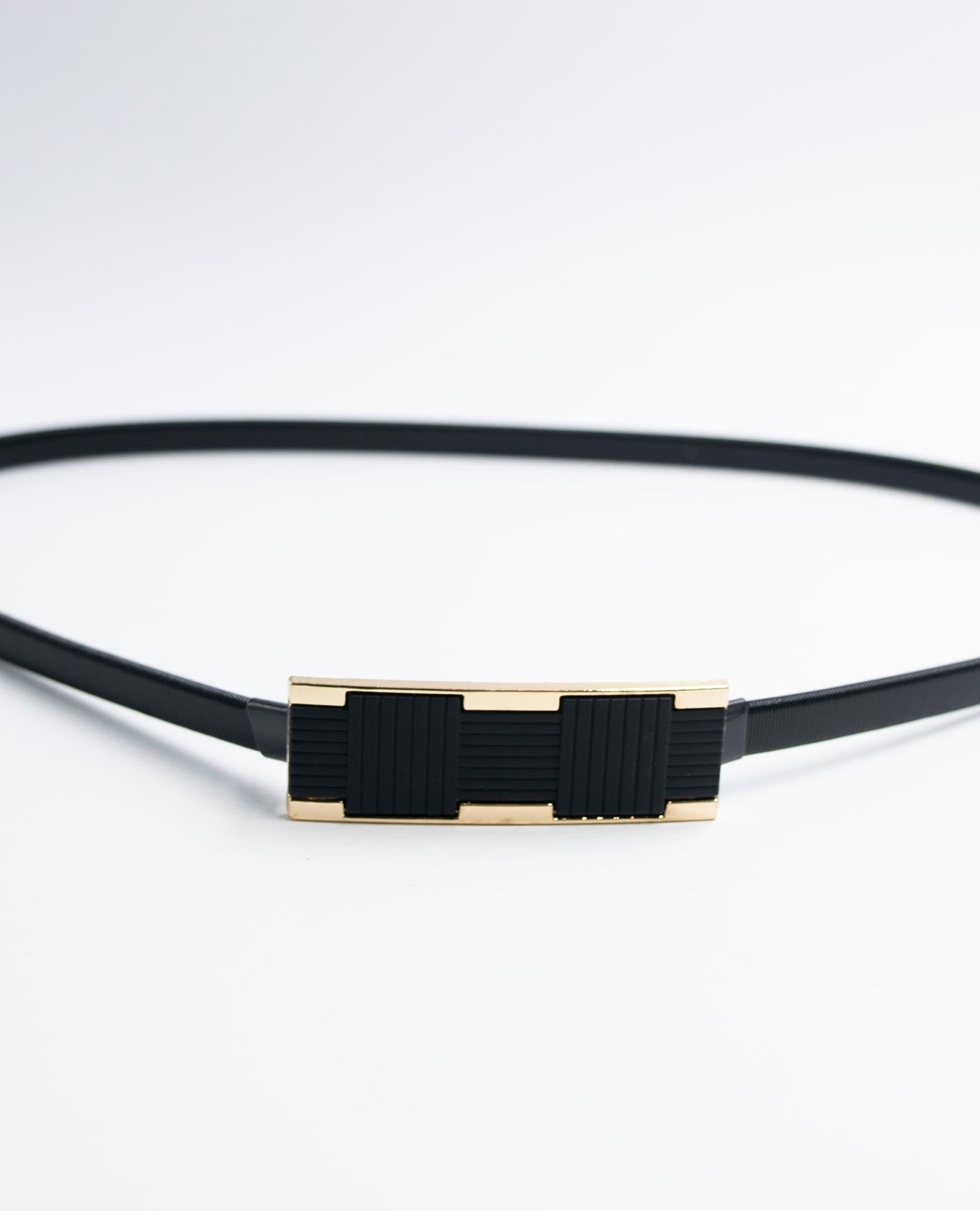 CINTURÓN ENRESORTADO PARA MUJER CON BROCHE Adrissa | Ropa para mujer