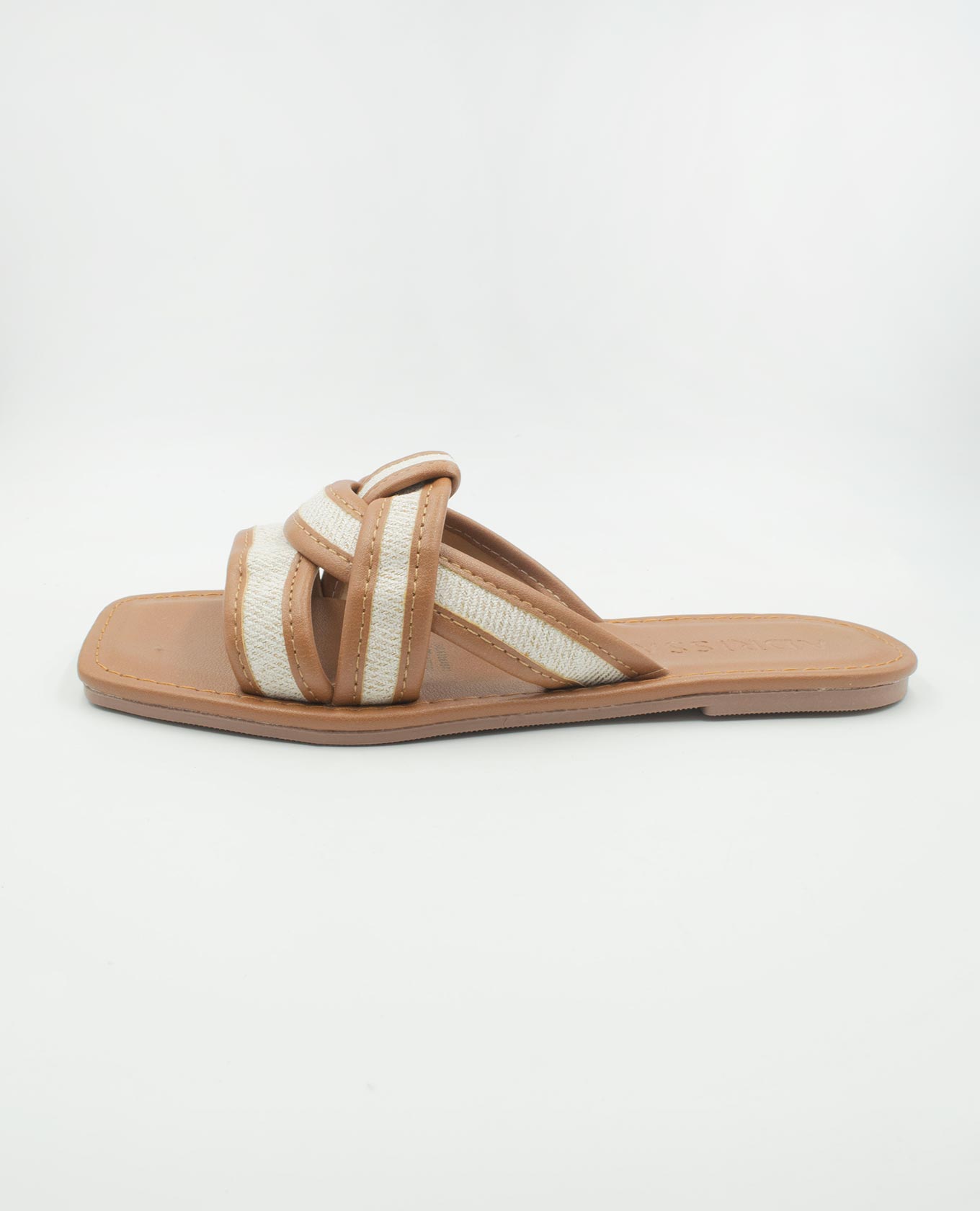 SANDALIA PLANA PARA MUJER CON CAPELLADA TIRAS CRUZADAS Adrissa | Ropa para mujer Zapatos