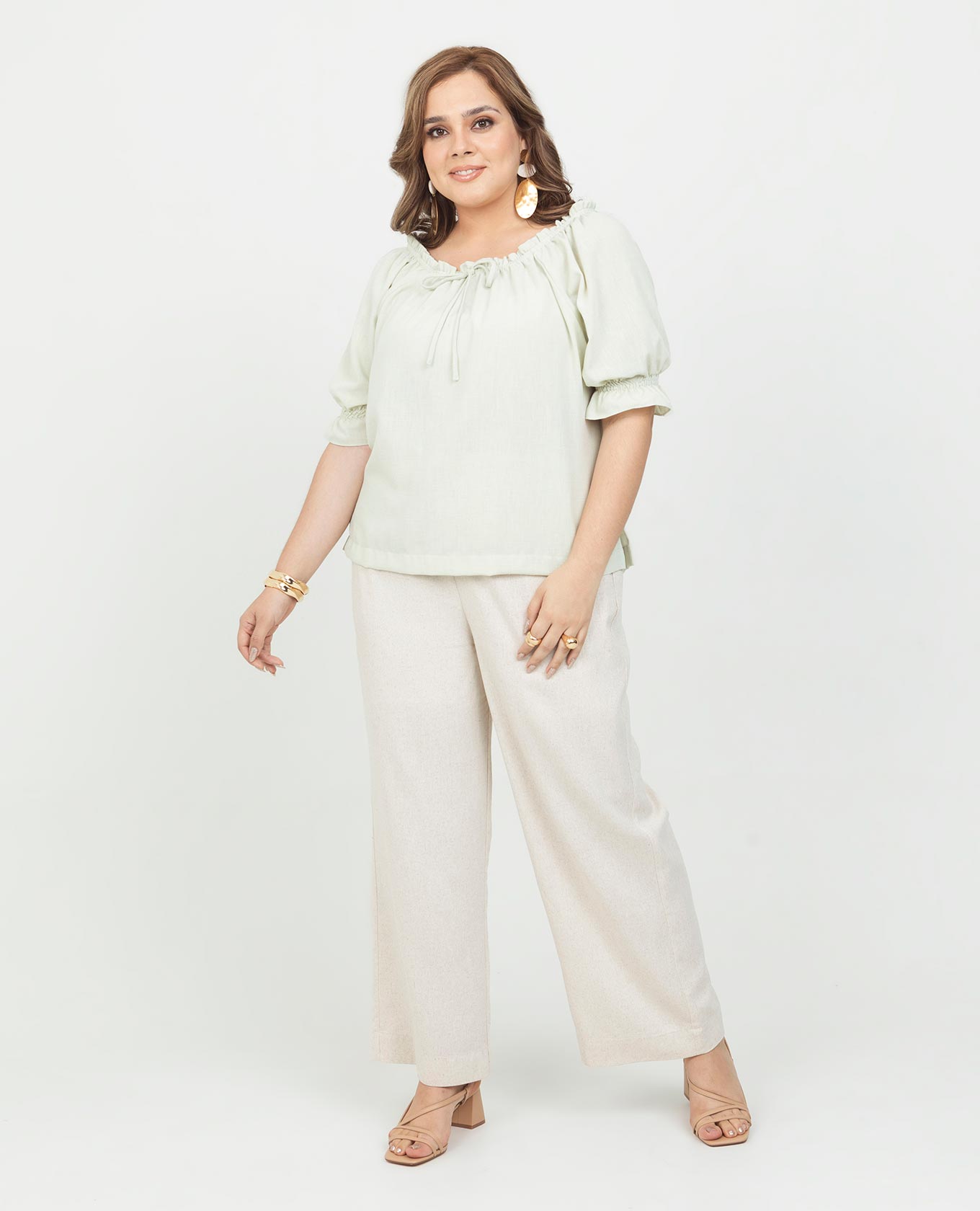 BLUSA ESCOTE BANDEJA TALLAS GRANDES MANGA CORTA EN TELA CON EFECTO SEMILLA Adrissa