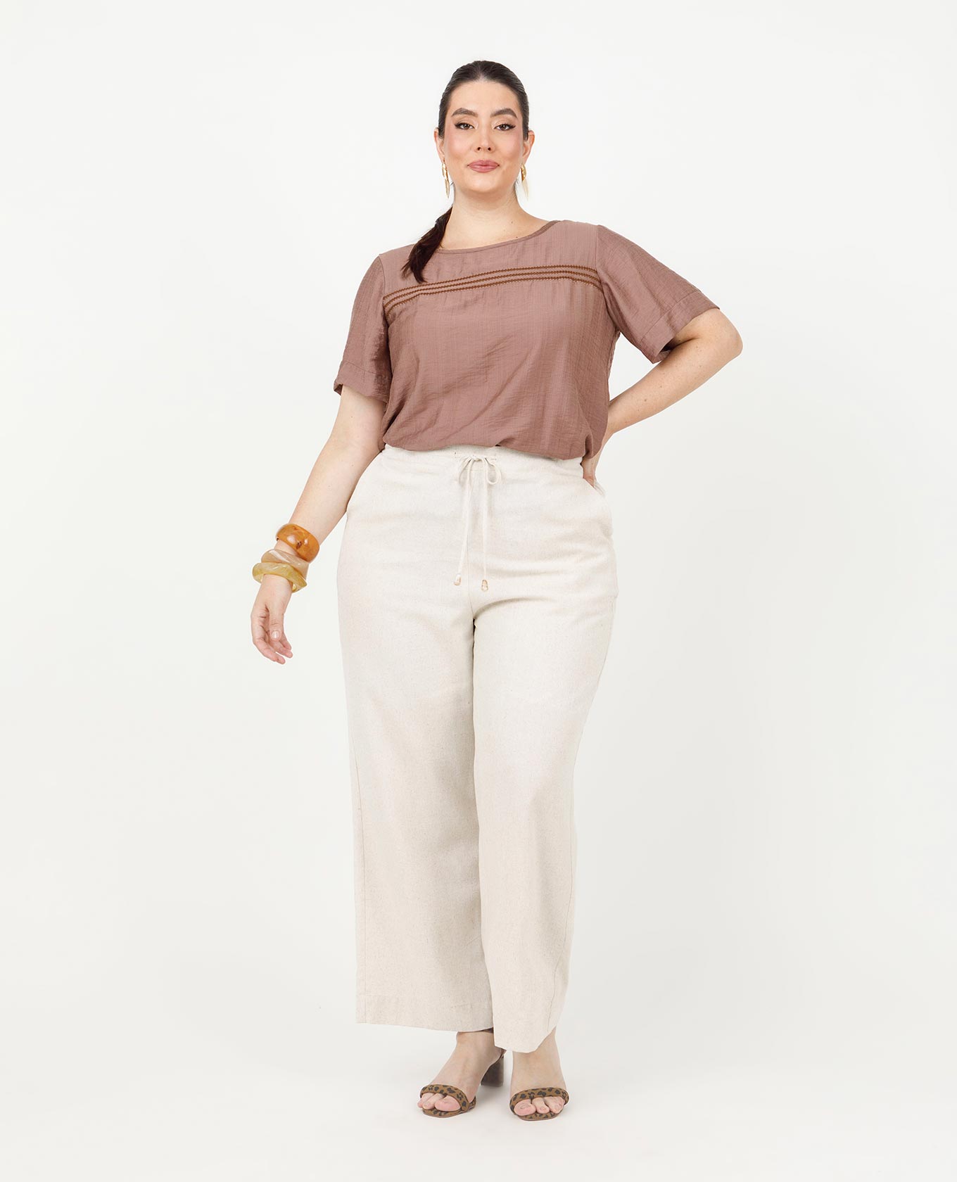 BLUSA MANGA CORTA TALLAS GRANDES CON PUNTADA ARTESANAL EN FRENTES Adrissa | Ropa para mujer Blusas