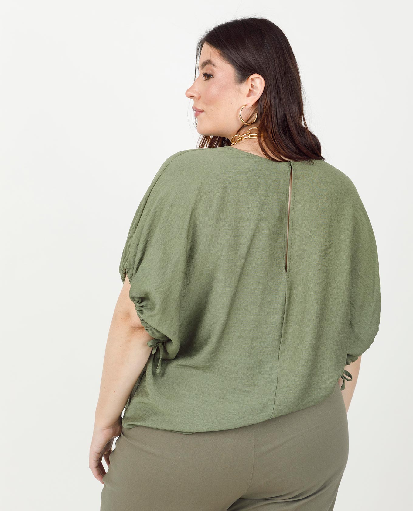 BLUSA HOMBRO RODADO TALLAS GRANDES CON ELÁSTICO EN MANGAS Adrissa | Ropa para mujer Blusas