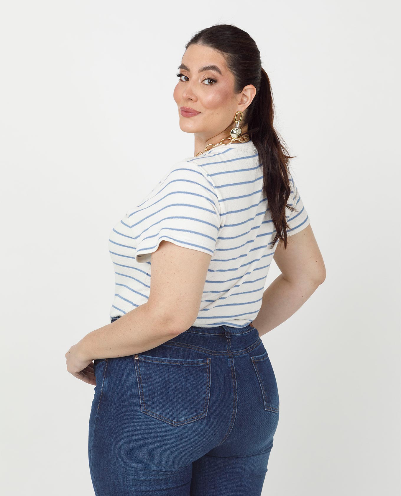 CAMISETA RAYAS TALLAS GRANDES MANGA CORTA EN UN DISEÑO AJUSTADO Adrissa | Ropa para mujer Blusas