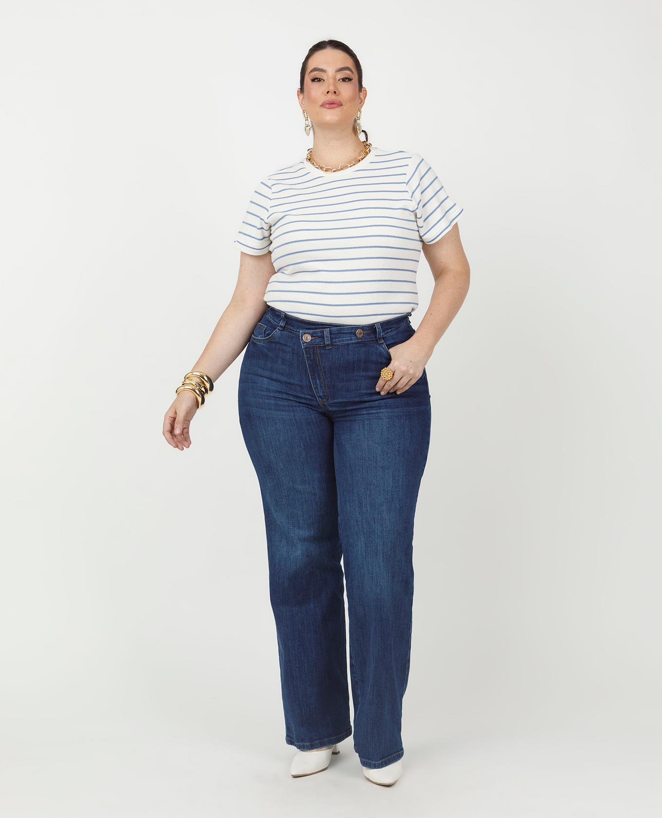 CAMISETA RAYAS TALLAS GRANDES MANGA CORTA EN UN DISEÑO AJUSTADO Adrissa | Ropa para mujer Blusas