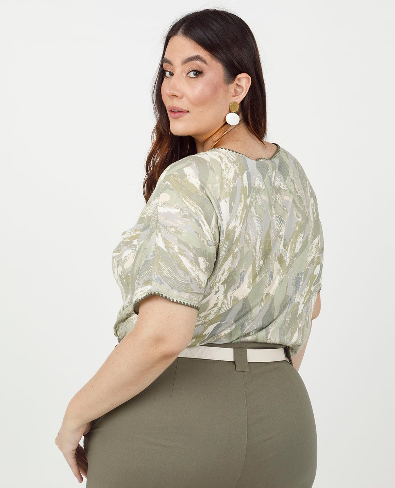 BLUSA ESTAMPADA TALLAS GRANDES ESCOTE V Y MANGAS CON PUNTADA ARTESANAL Adrissa | Ropa para mujer Blusas