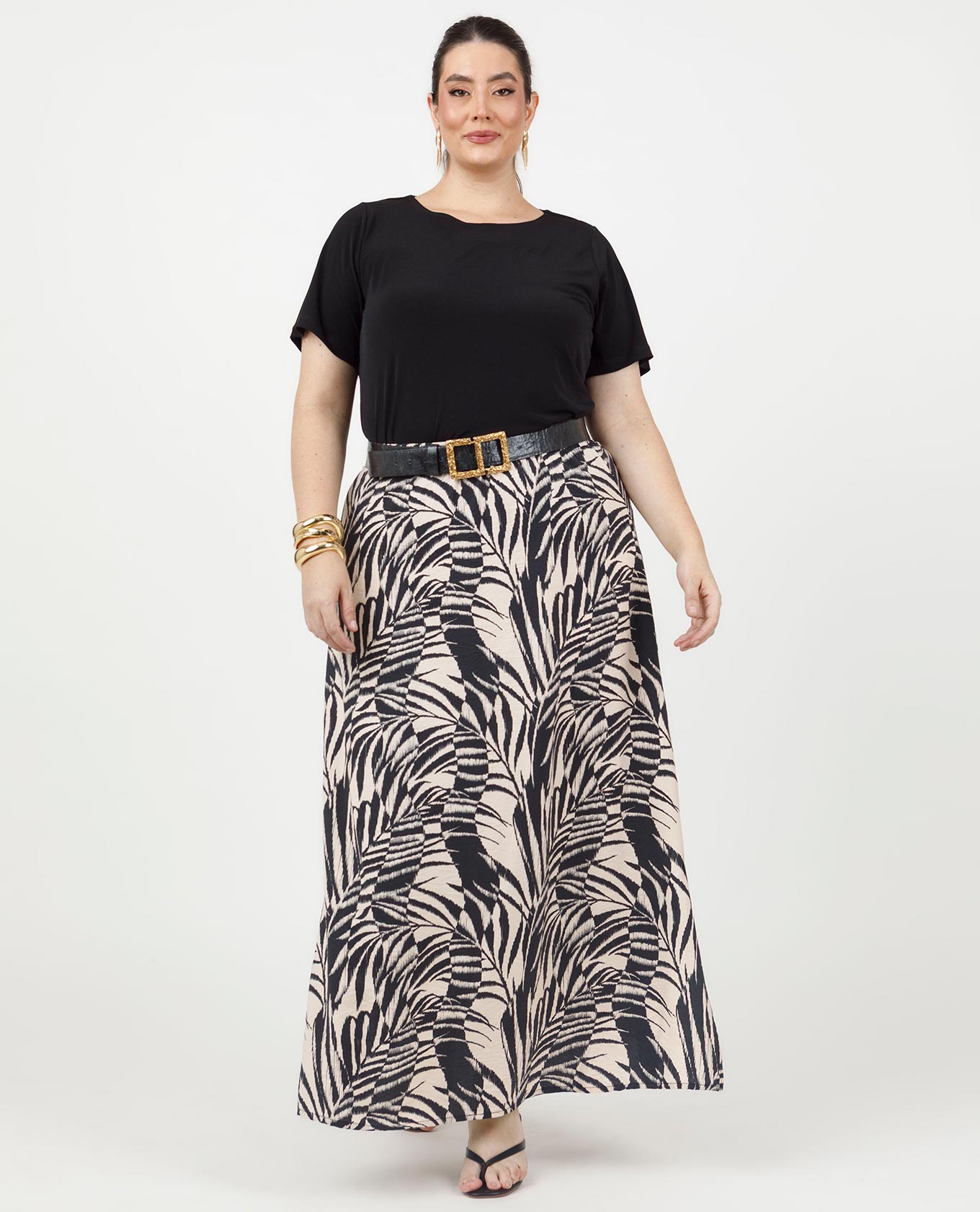 CAMISETA NEGRA TALLAS GRANDES MANGA CORTA ESCOTE CON FALSO Adrissa | Ropa para mujer Blusas