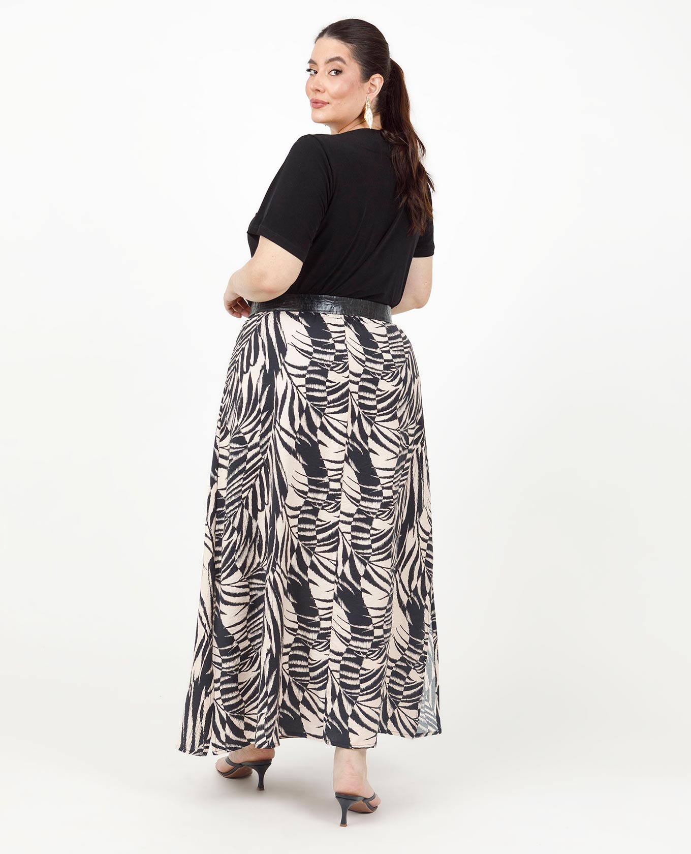 FALDA LARGA TALLAS GRANDES ESTAMPADA CON ABERTURAS Y ELASTICO EN CINTURA Adrissa | Ropa para mujer