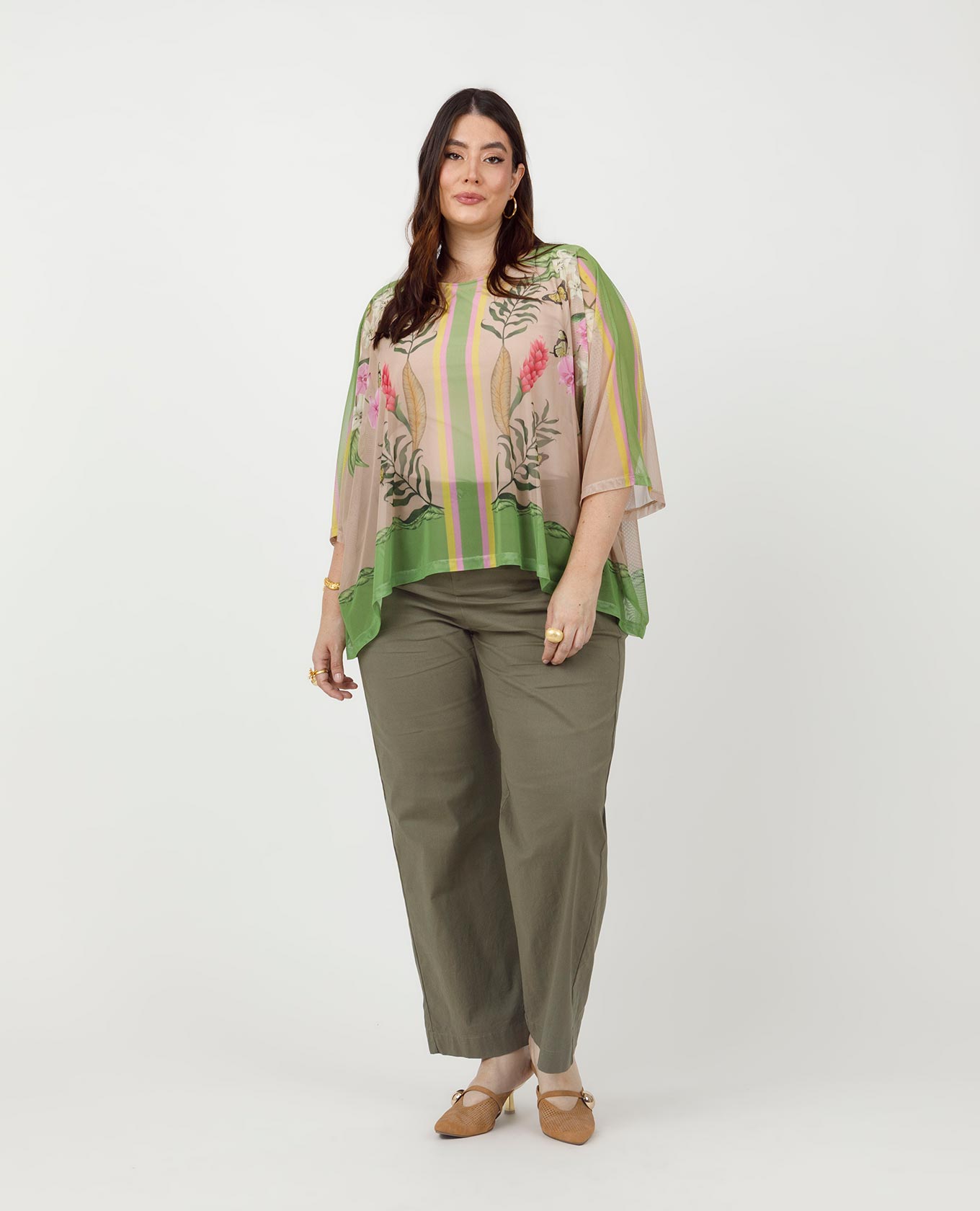 BLUSA ESTAMPADA TALLAS GRANDES SILUETA PONCHO EN TRANSPARENCIA Adrissa | Ropa para mujer Blusas